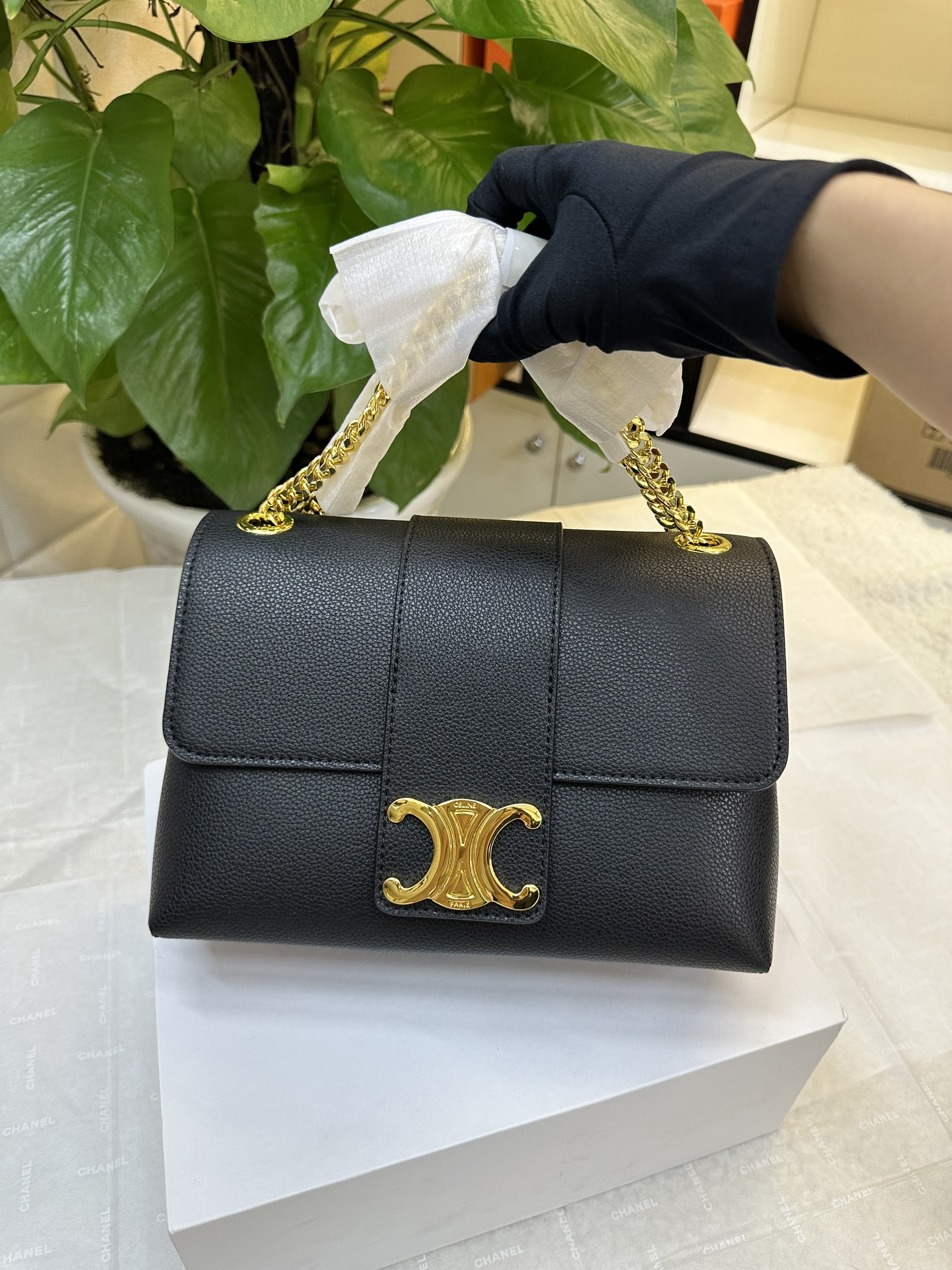 Túi Teen Celine Victorie Bag In Supple Calfskin Black Super Size 24cm