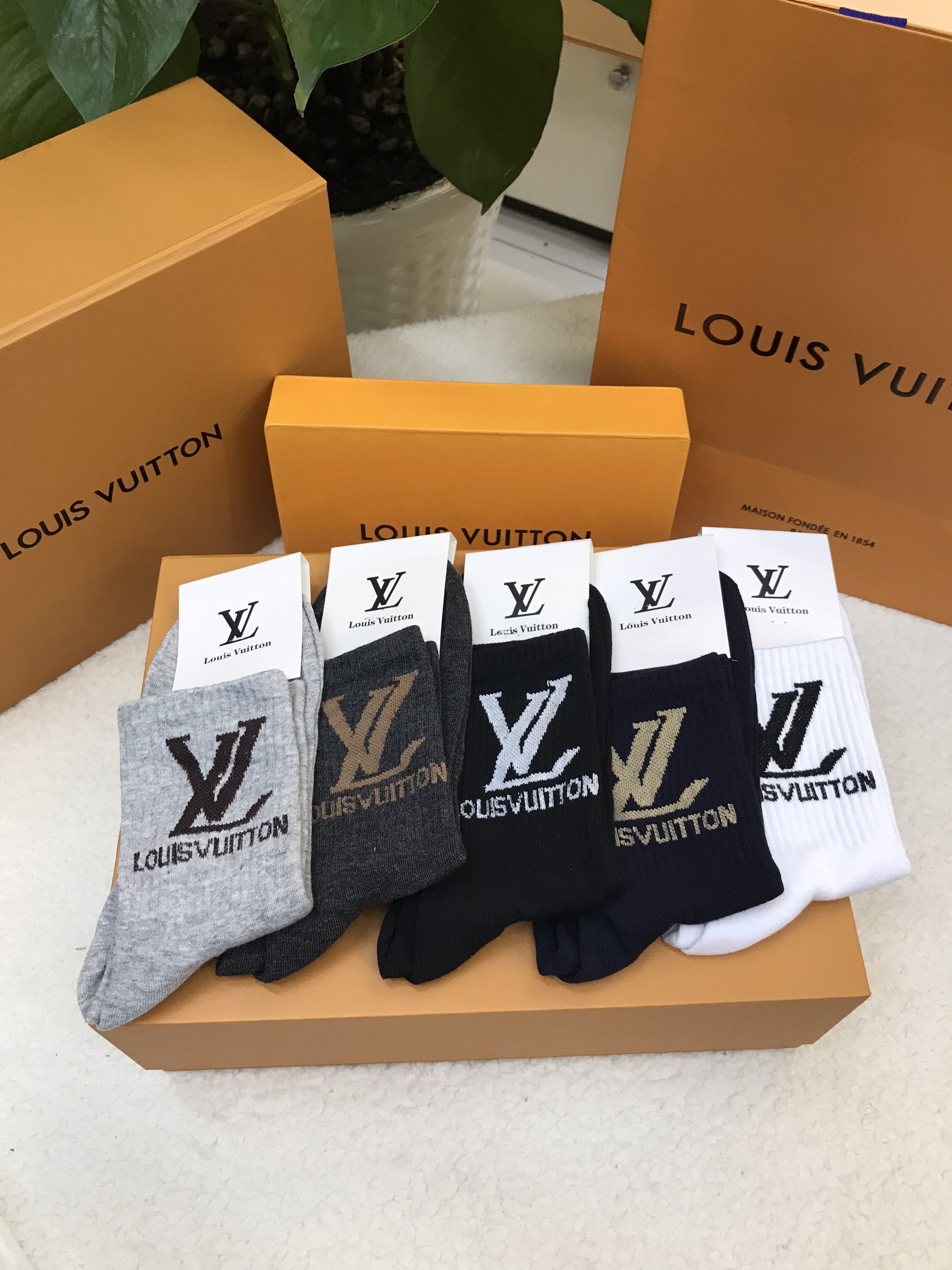 Tổng Về Vớ Louis Vuitton Siêu Cấp