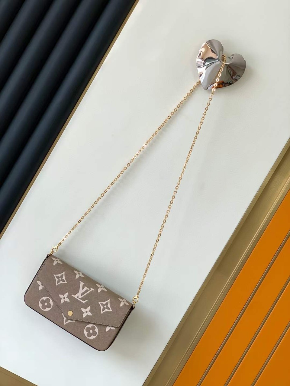 Tổng Hợp 16 Mẫu Louis Vuitton Siêu Cấp Mới Nhất