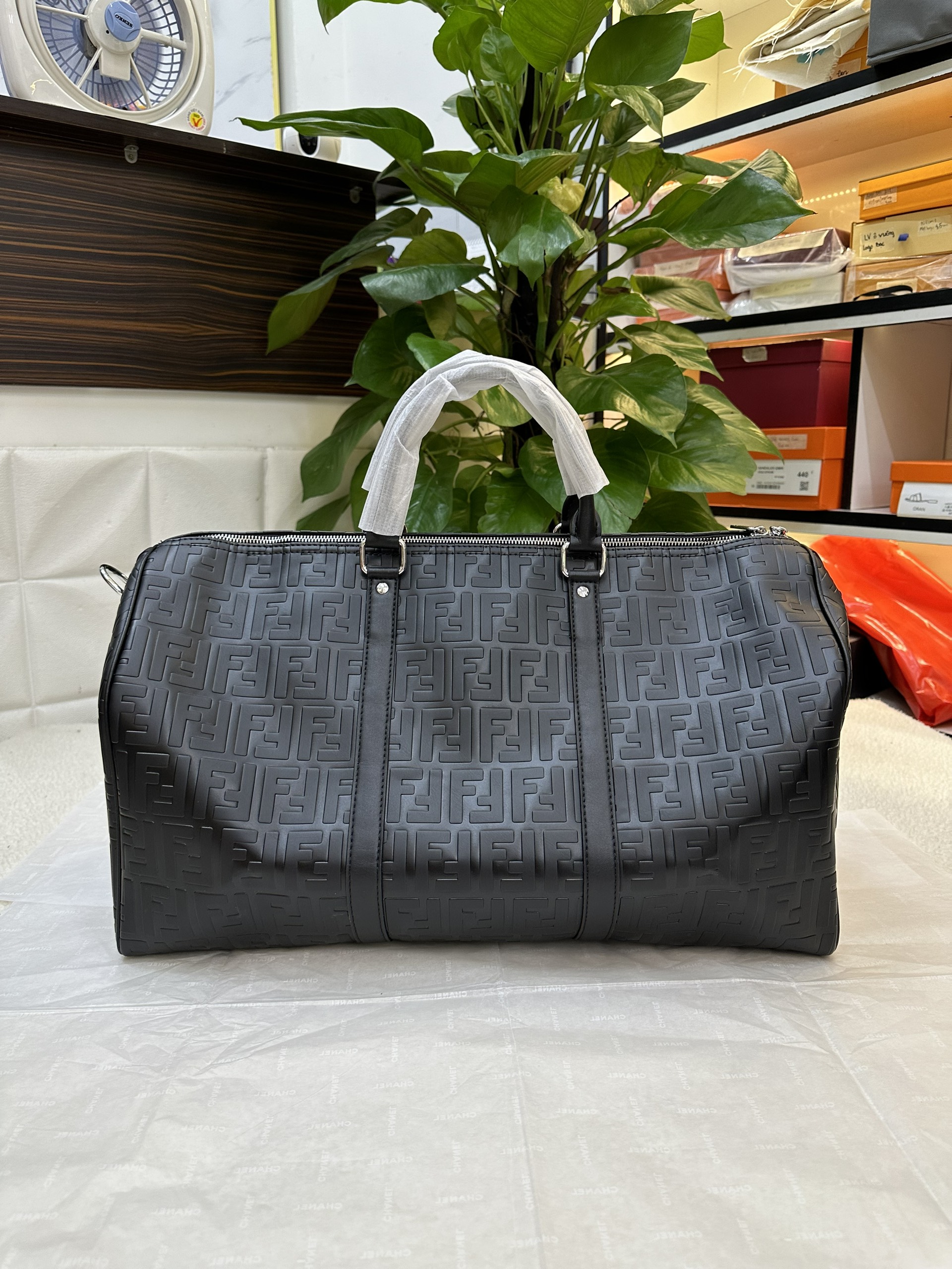 Túi Fendi Medium FF Duffle Super Màu Đen Size 55cm