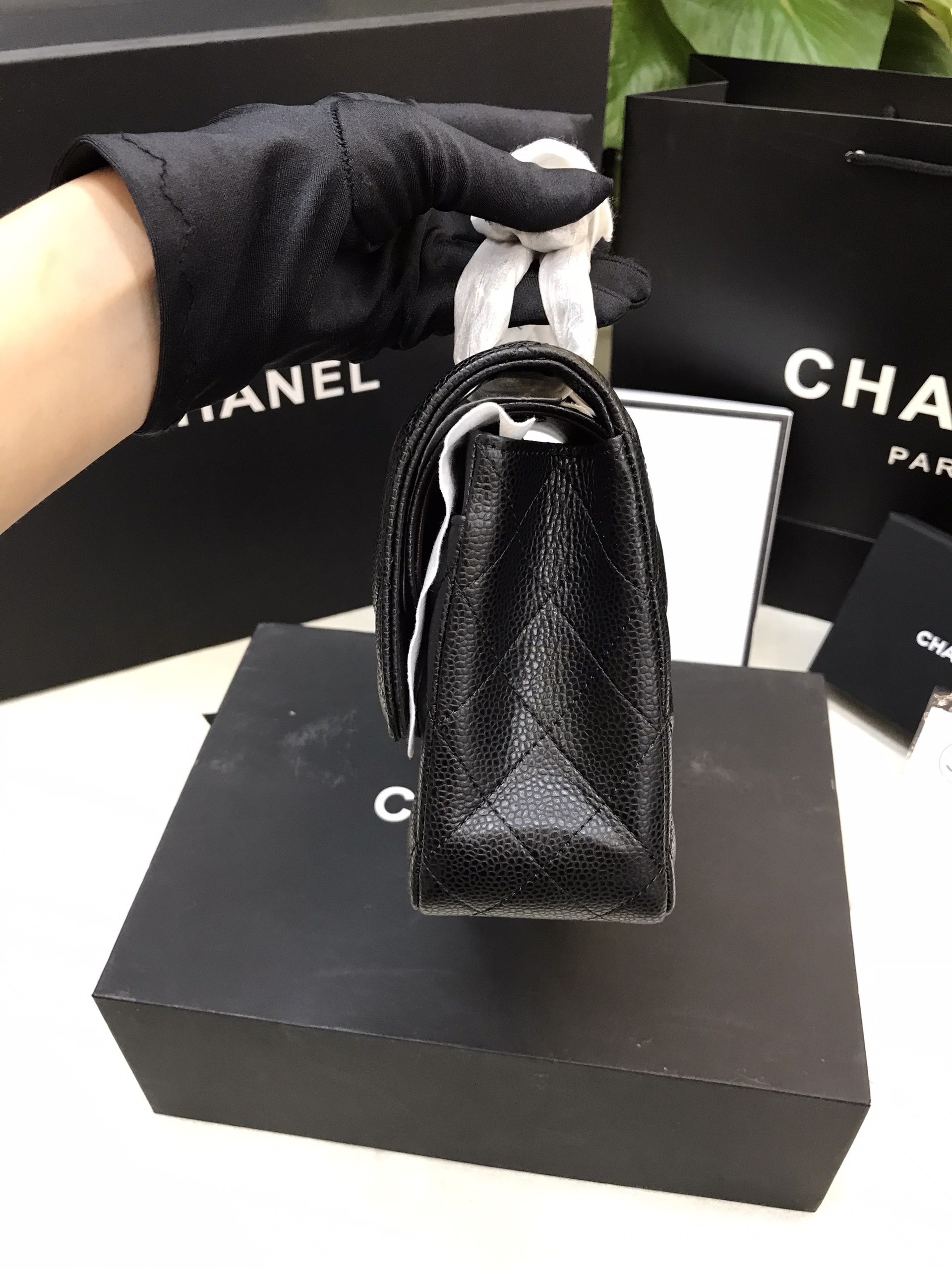 Túi Chanel Classic Flap Super Màu Đen Da Hạt Size 23cm