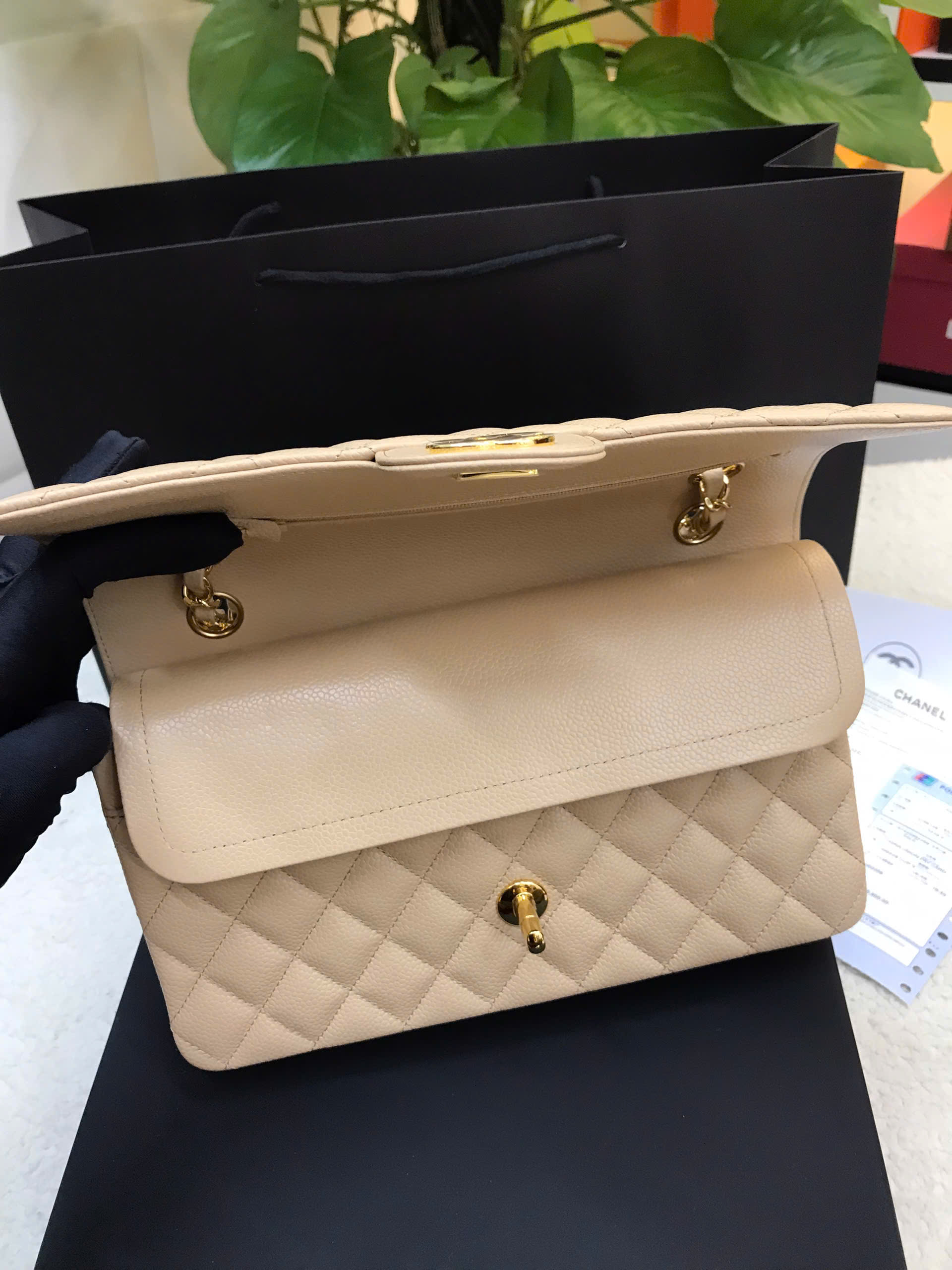 Túi Chanel Classic Beige Caviar Medium Vip Màu Be Size 25cm