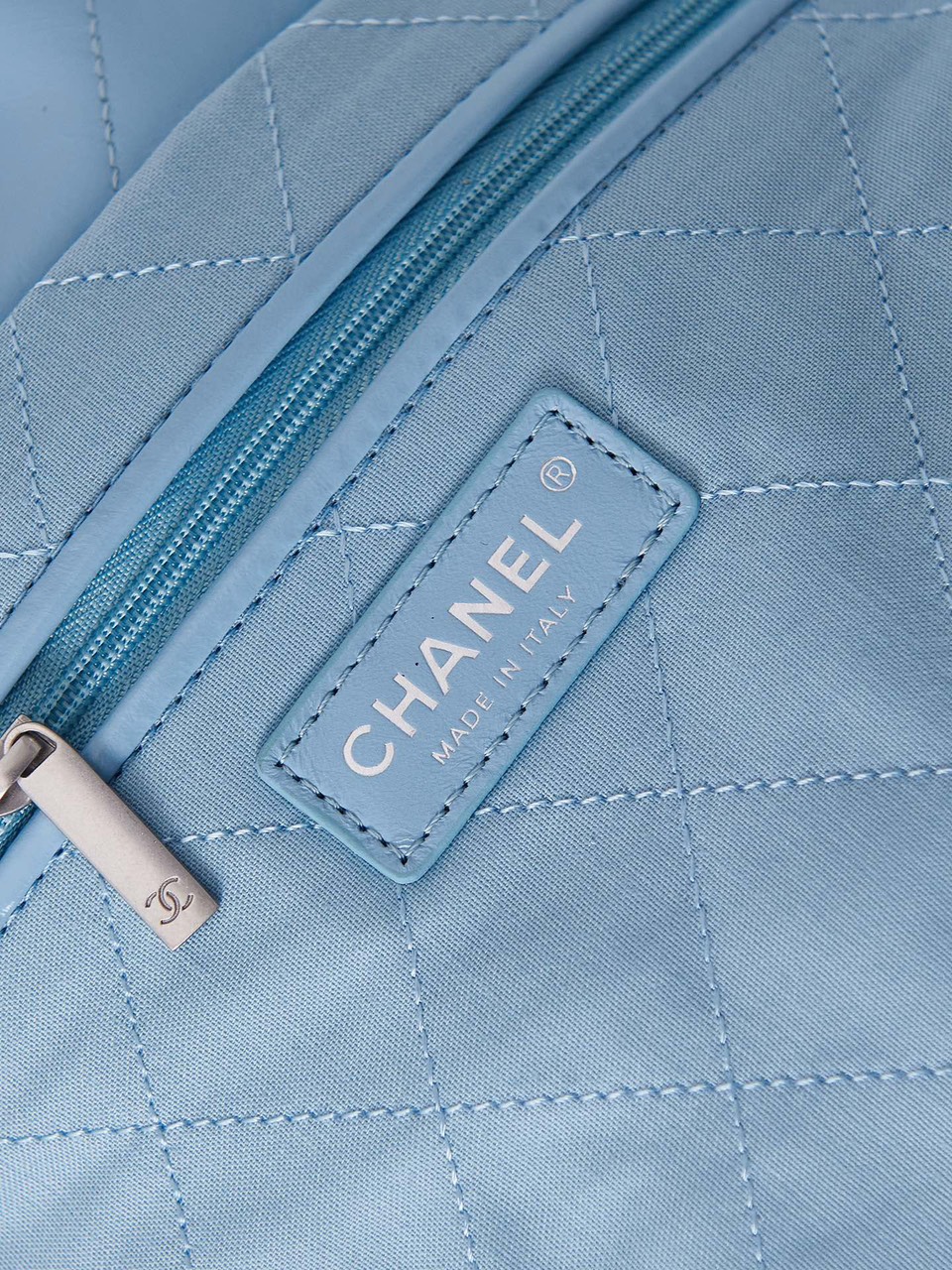 Túi Chanel AS3260 Siêu Cấp Mới Nhất Màu Xanh Biển Size 37cm
