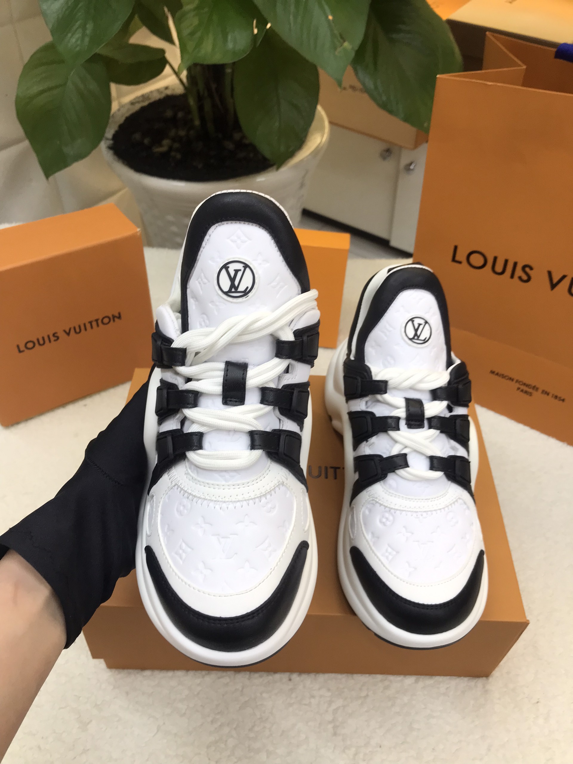 Giày LV Archlight Sneaker Siêu Cấp Size 36