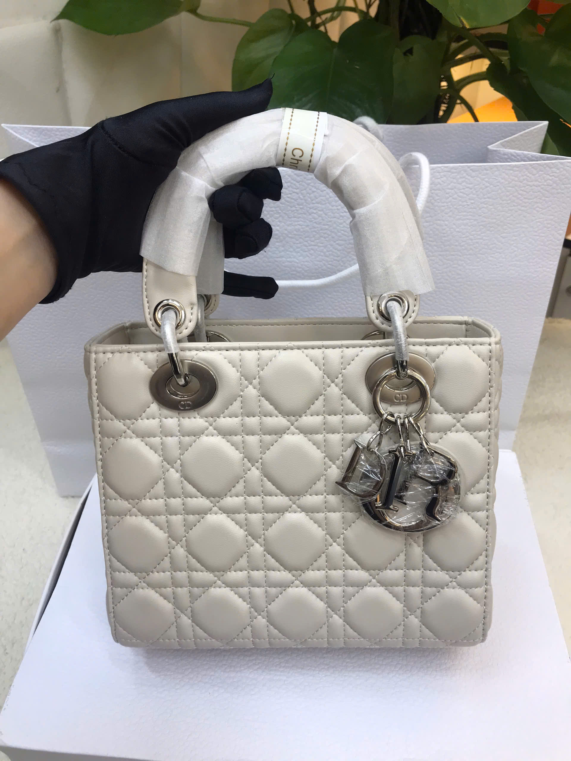 Túi Small Lady Dior Bag Super Màu Trắng Size 20cm