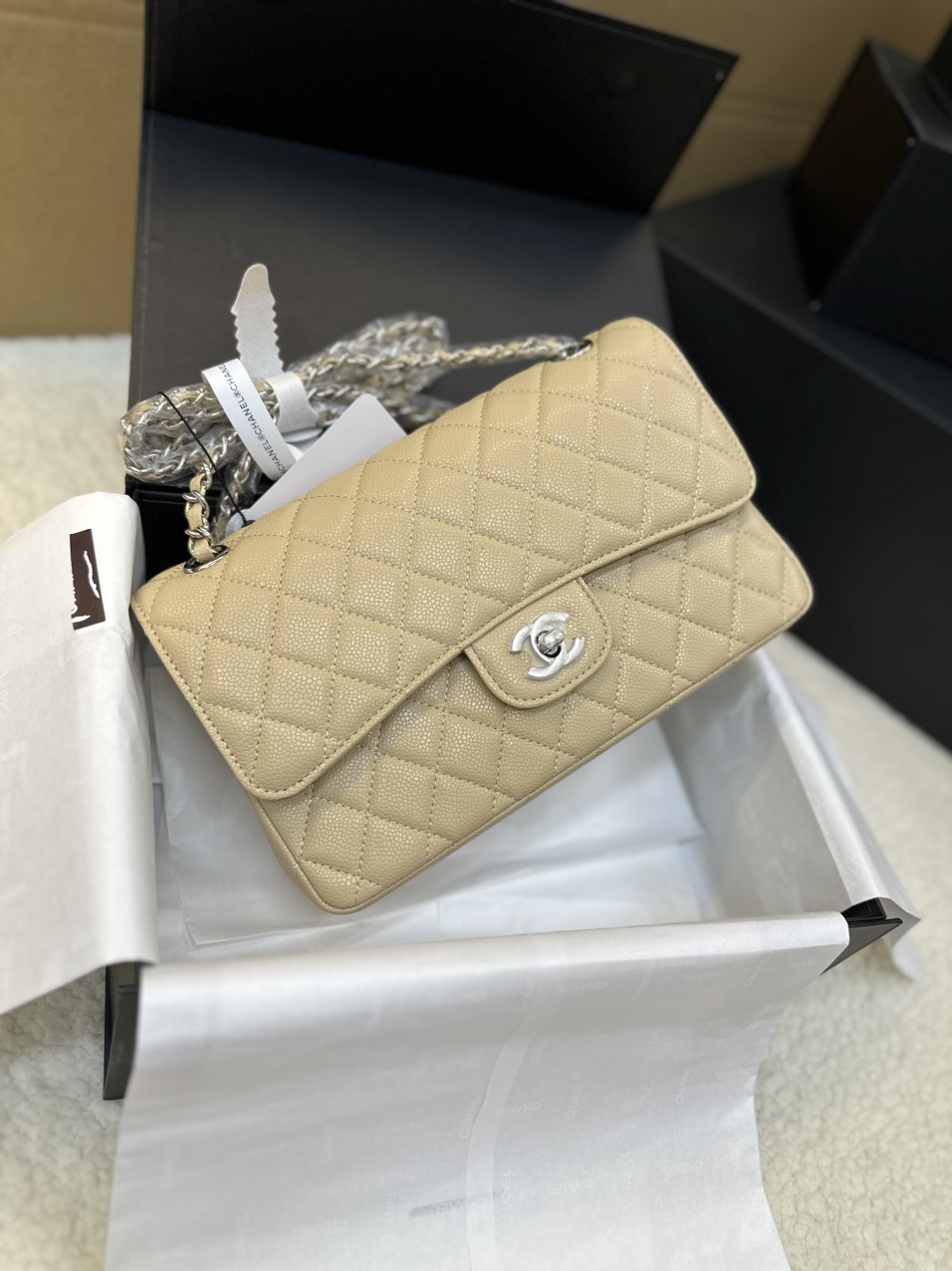 Túi Xách Chanel Classic Flap Trắng Kem Da Hạt Size 25cm