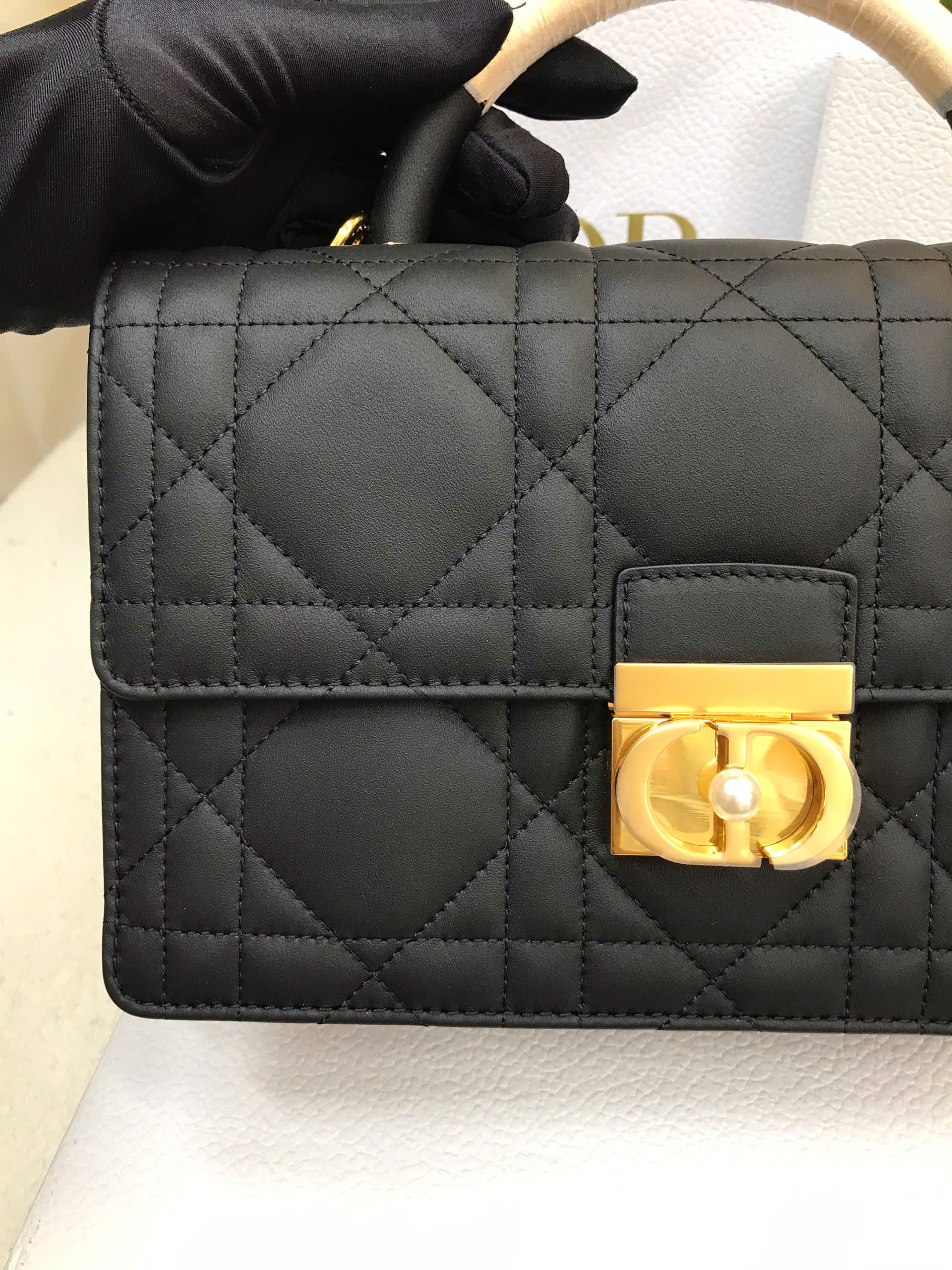 Túi Medium Dior Ange Bag Trench Blacjk Macrocannage Lambskin Vip Màu Đen Size 26cm