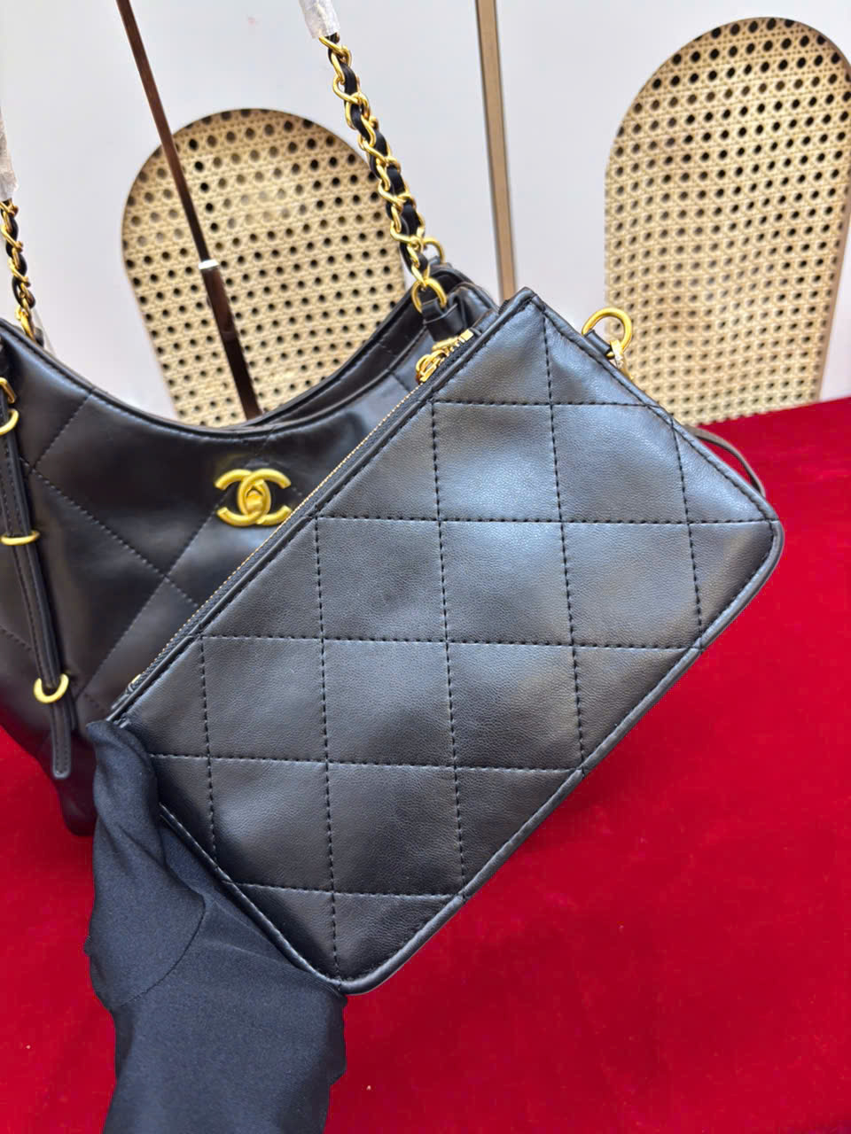 Túi Xách Chanel 25S AS5463 Màu Đen Super Size 31cm