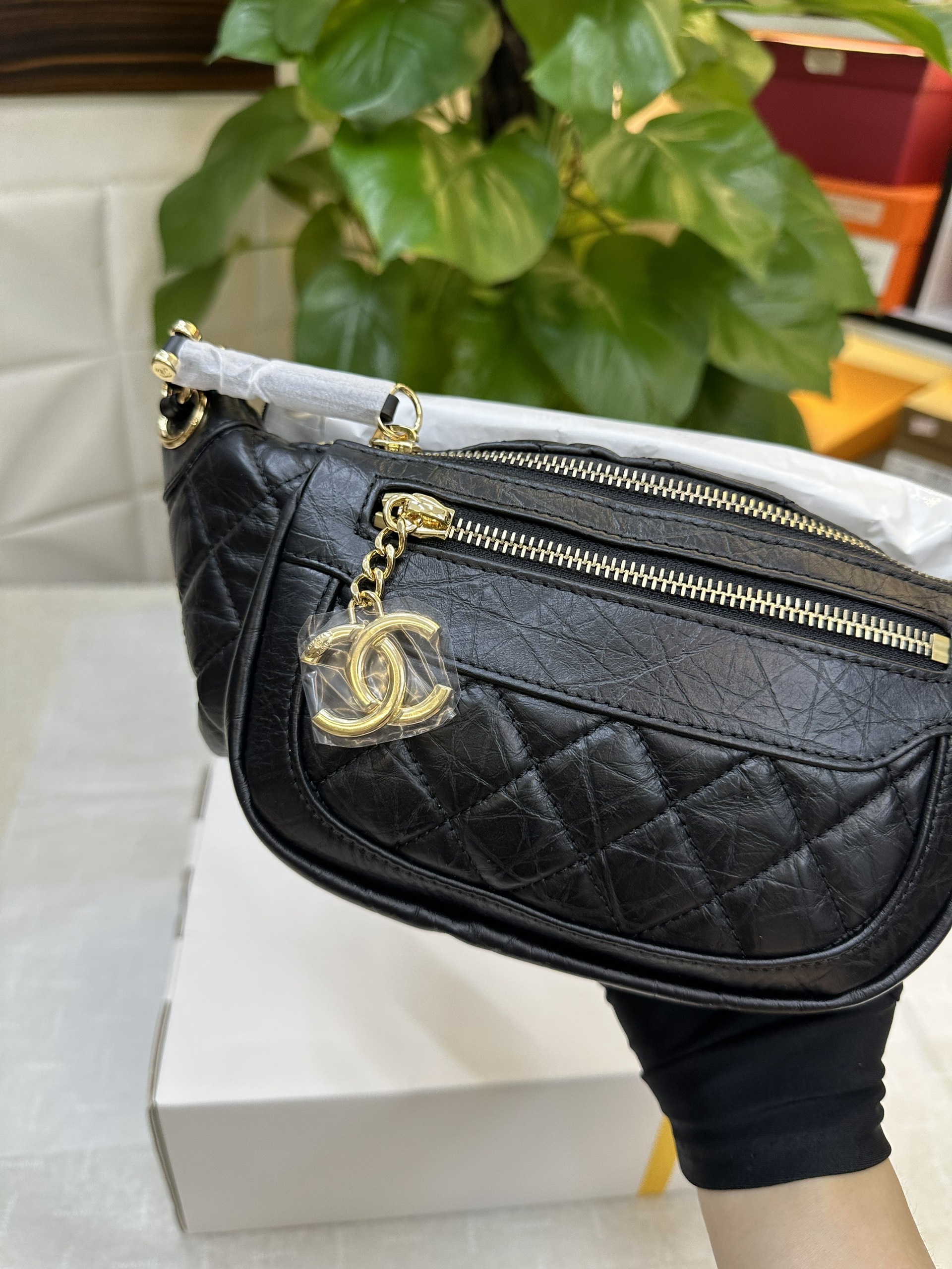 Túi Chanel Bumbag Siêu Cấp Màu Đen