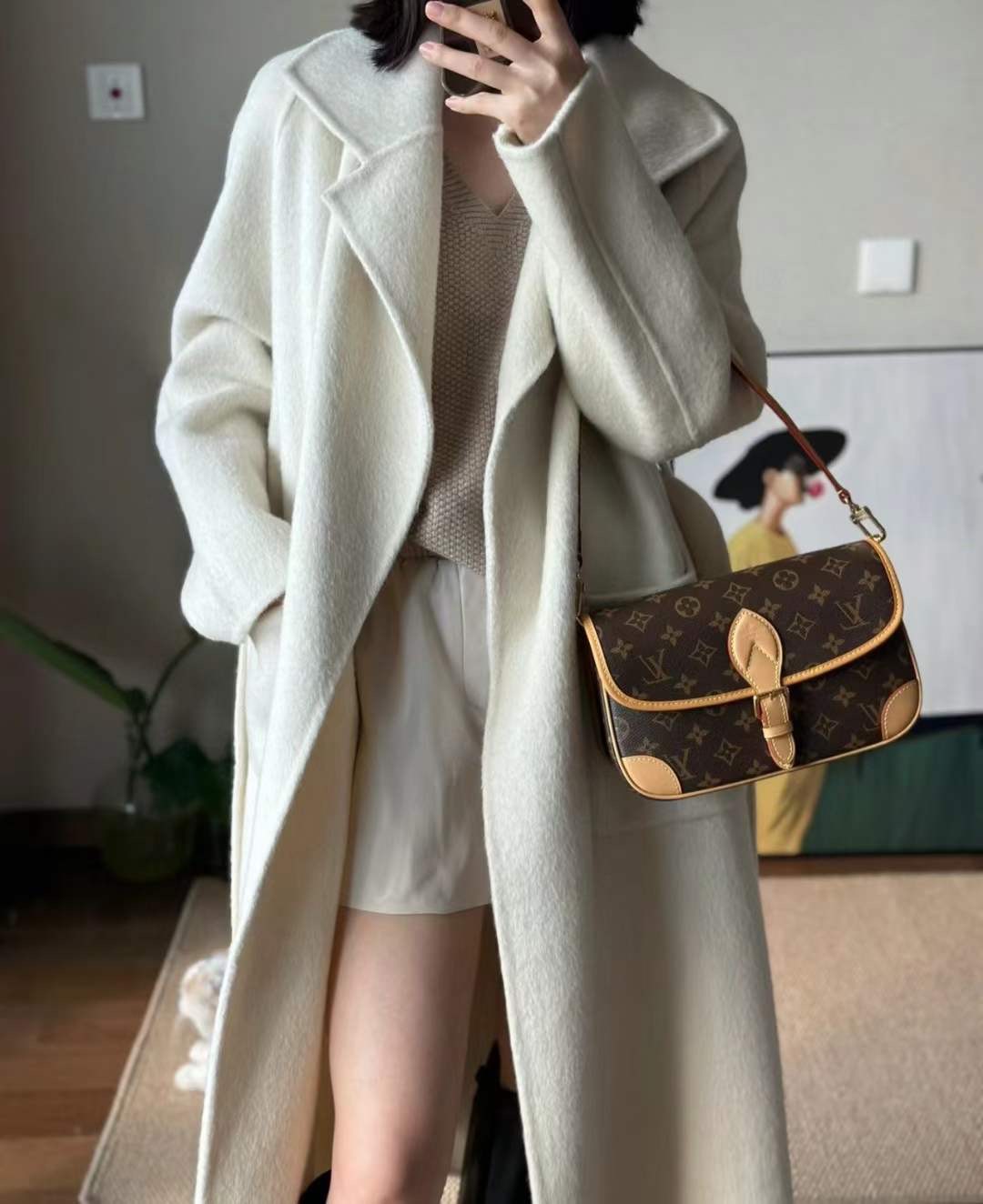 Túi Đeo Chéo Louis Vuitton Diane Màu Nâu