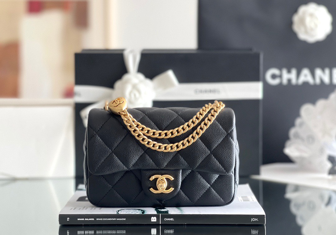 Túi Xách Chanel Classic 23P Hass Vip Màu Đen Da Hạt Size 20cm