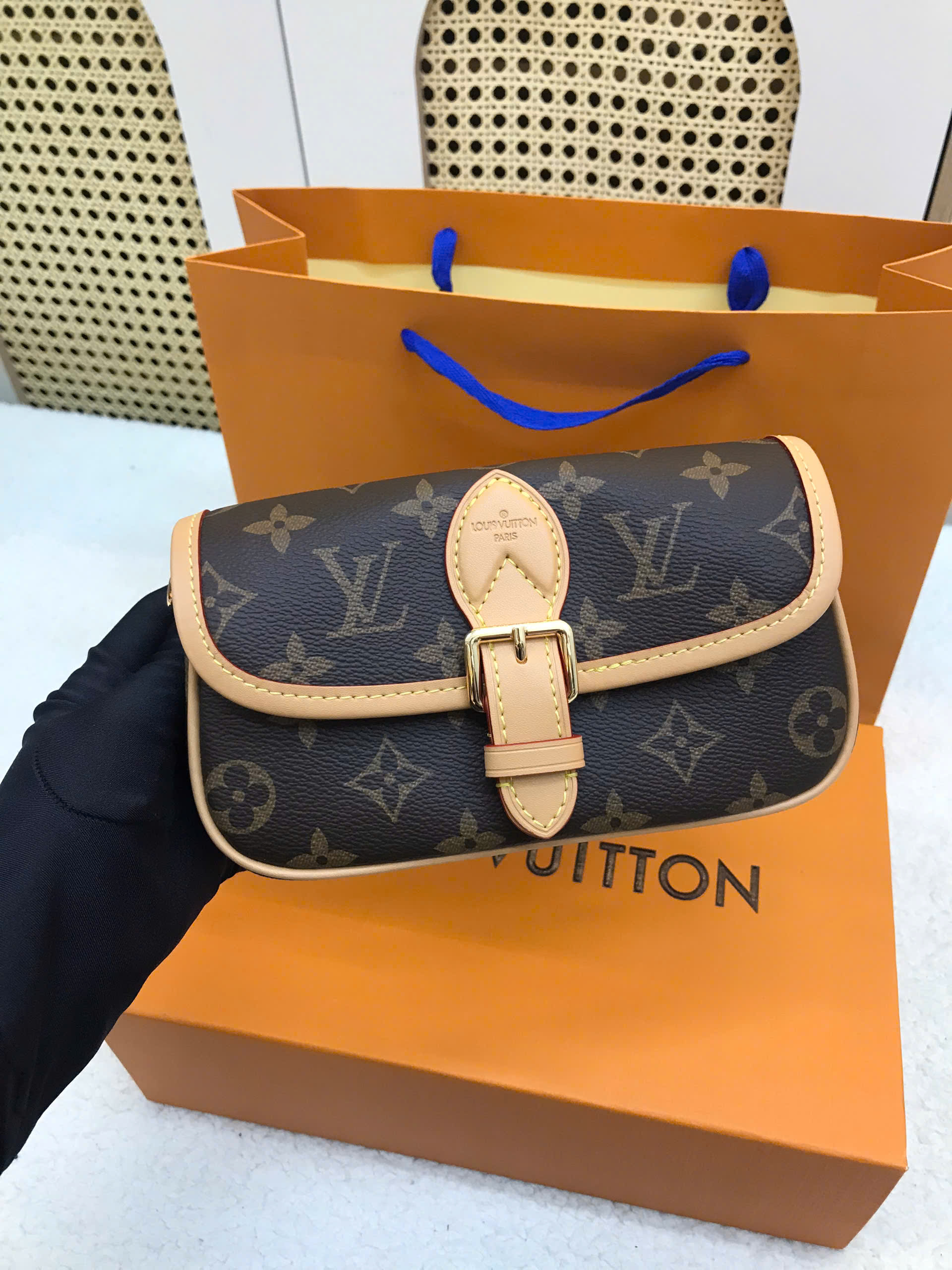 Túi LV Nano Diane Siêu Cấp Màu Nâu Size 19cm M83298