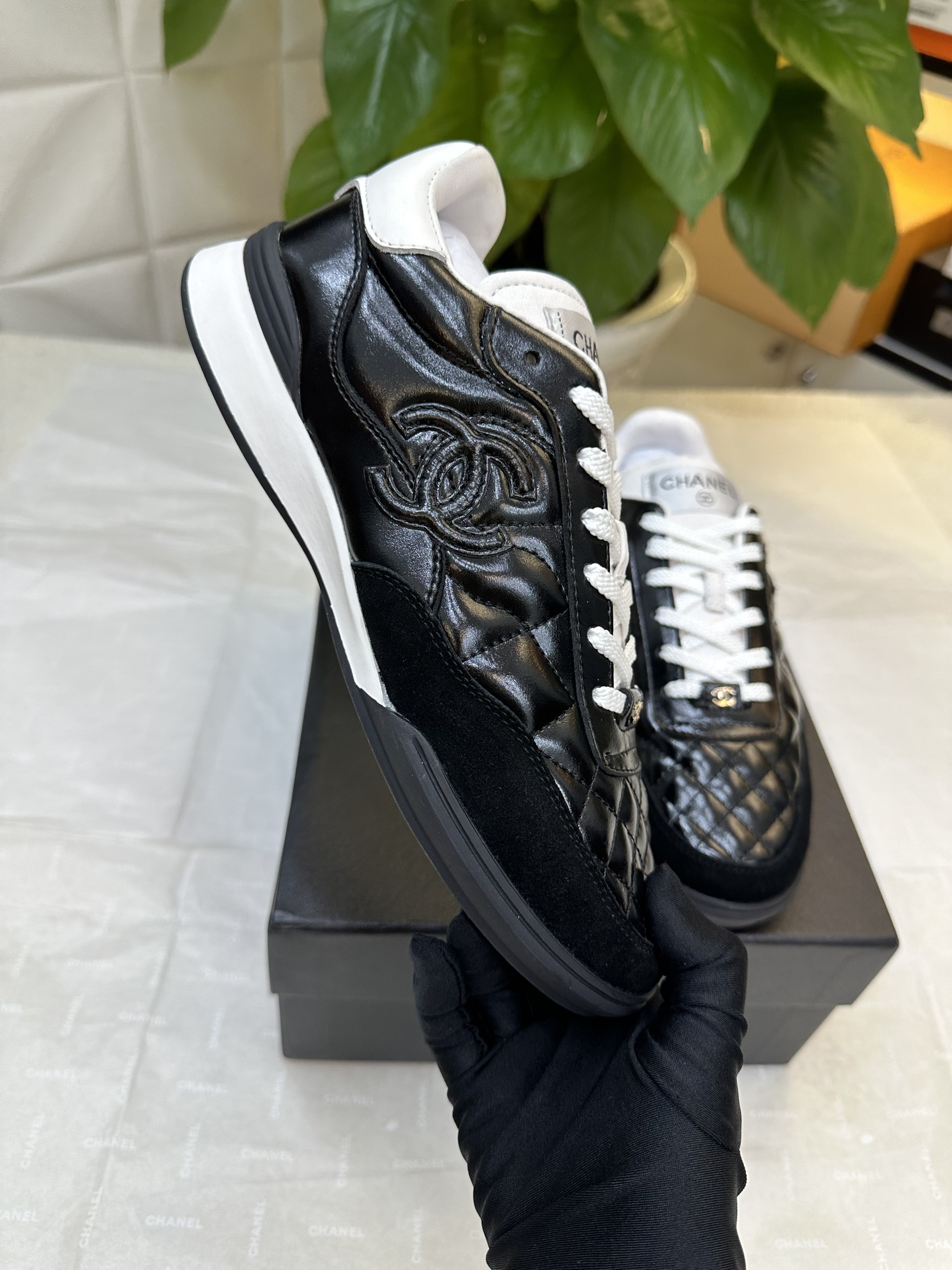 Giày Thể Thao Chanel Sneaker Siêu Cấp Màu Đen Size 37