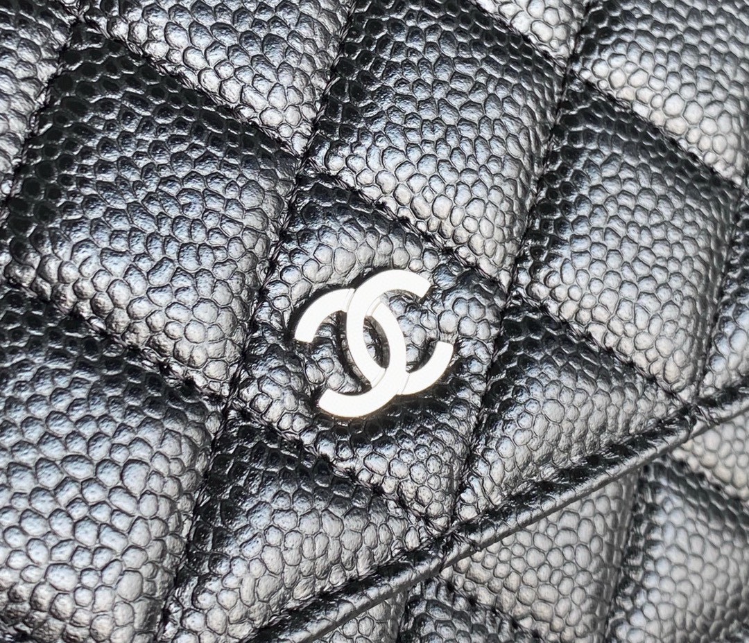 Túi Xách Chanel Woc Vip Da Hạt Màu Đen Size 20cm Khóa Bạc