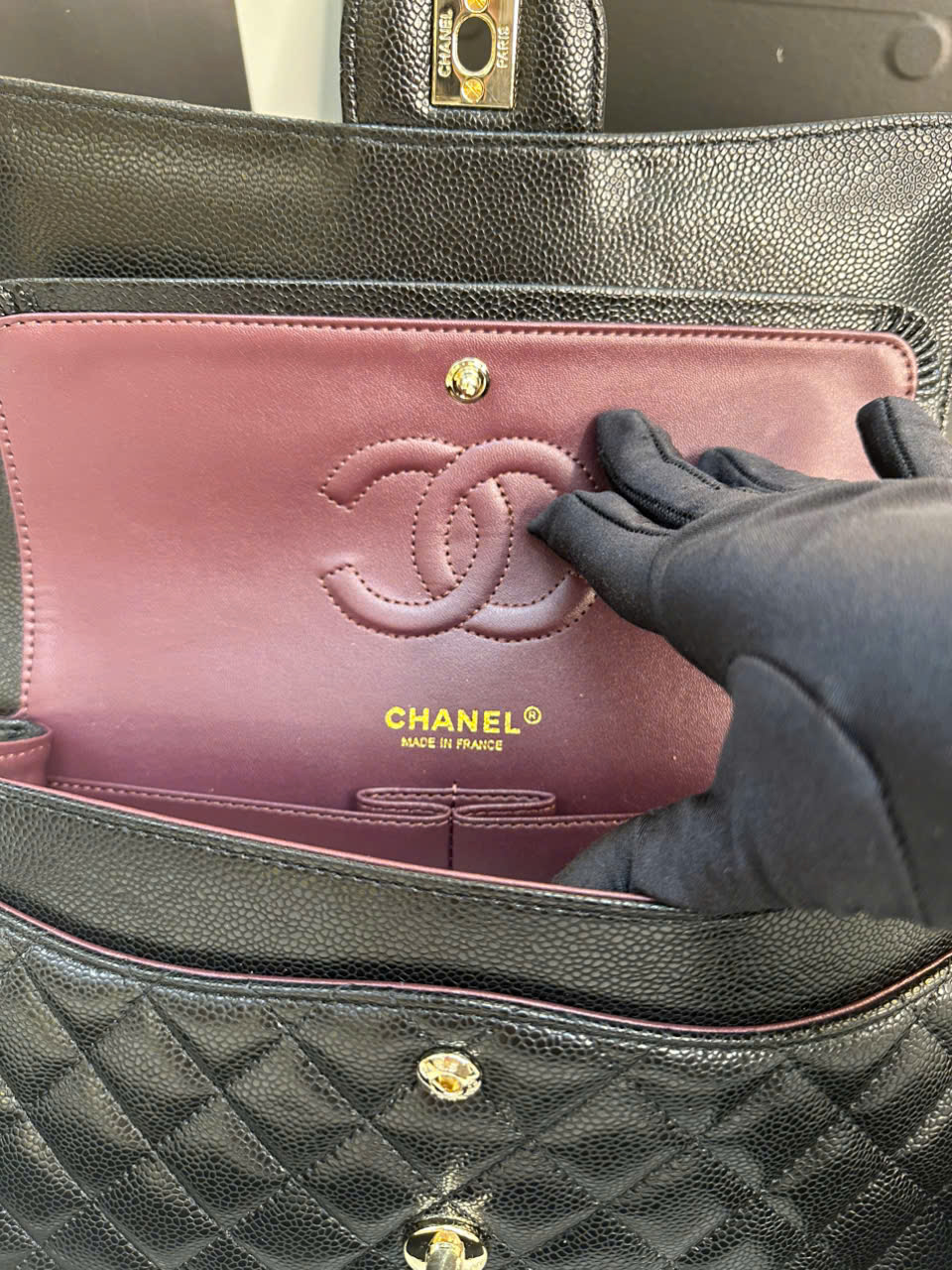 Túi Chanel Classic Flap Super Màu Đen Logo Vàng Nhạt Size 25.5cm