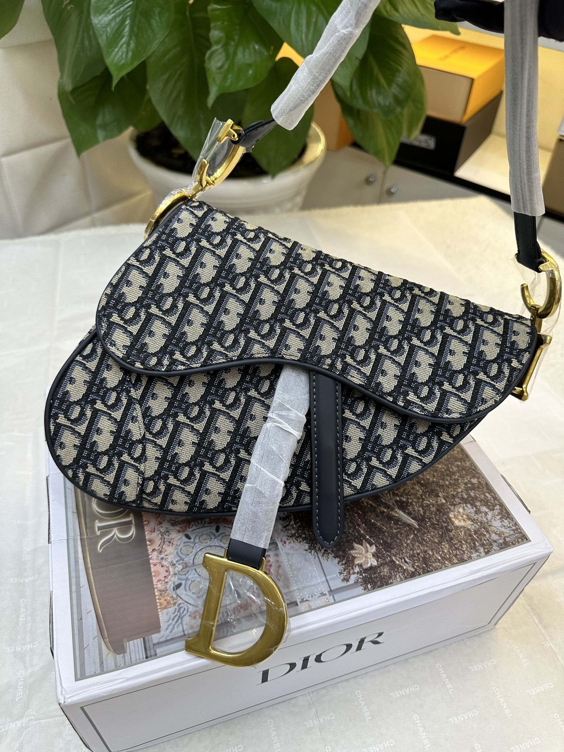 Túi Dior Saddle Bag With Strap Super Màu Xanh Đen Size 25.5cm