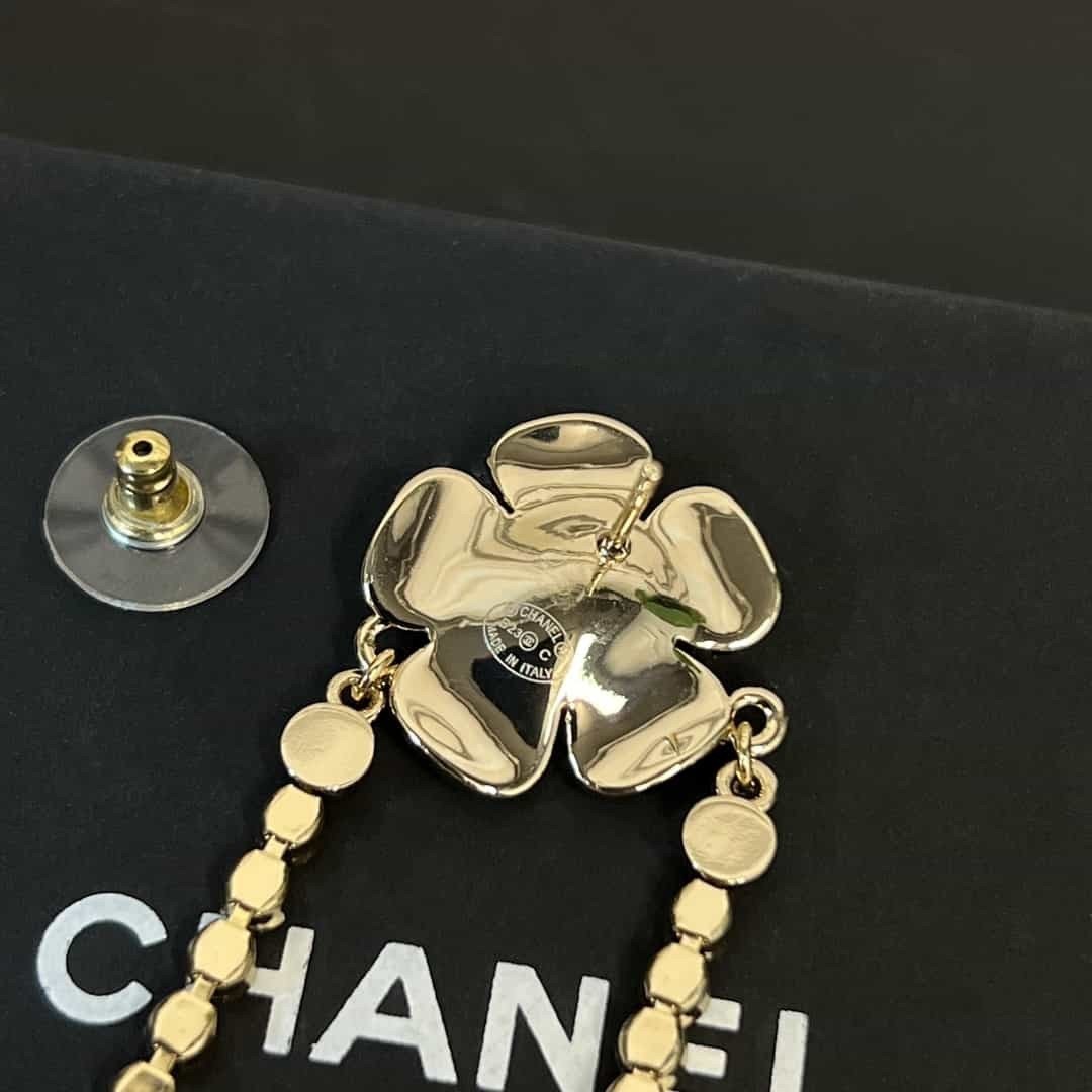 Bông Tai Chanel Đinh Tán Kim Cương Siêu Cấp Full Box