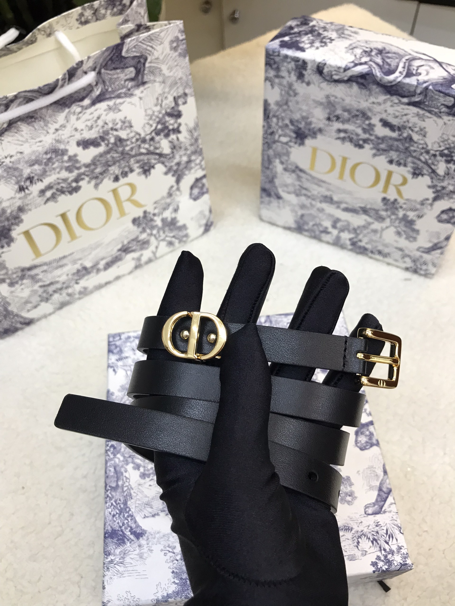 Thắt Lưng Dior 30 Montaigne Loop Belt Black Logo Gold Siêu Cấp