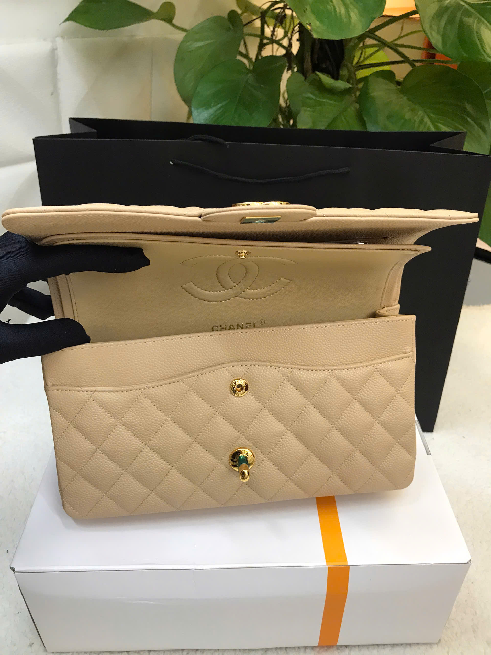 Túi Chanel Medium Classic Flap Beige Siêu Cấp Màu Be Size 25cm