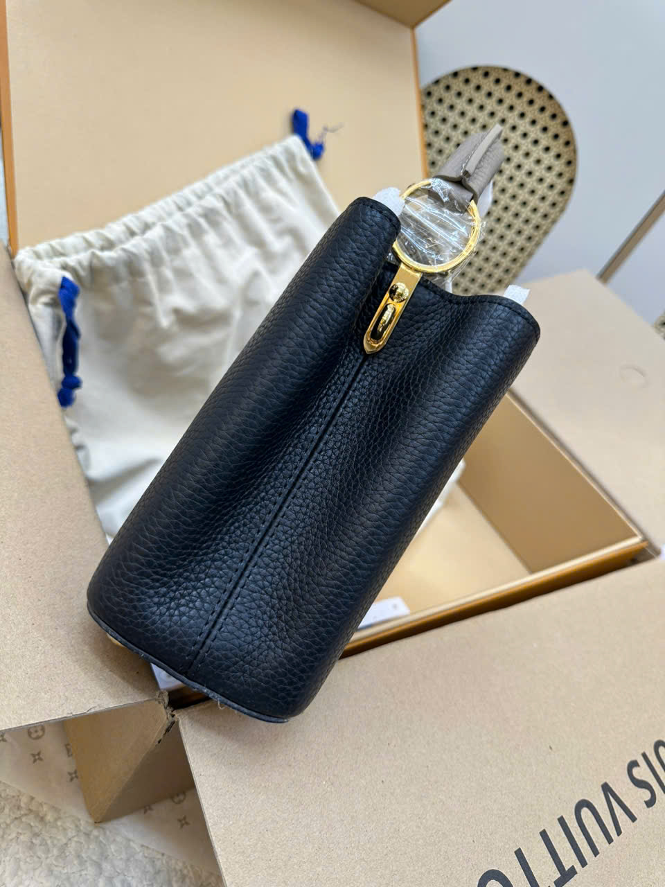 Túi LV Capucines BB Vip Màu Đen Size 27cm