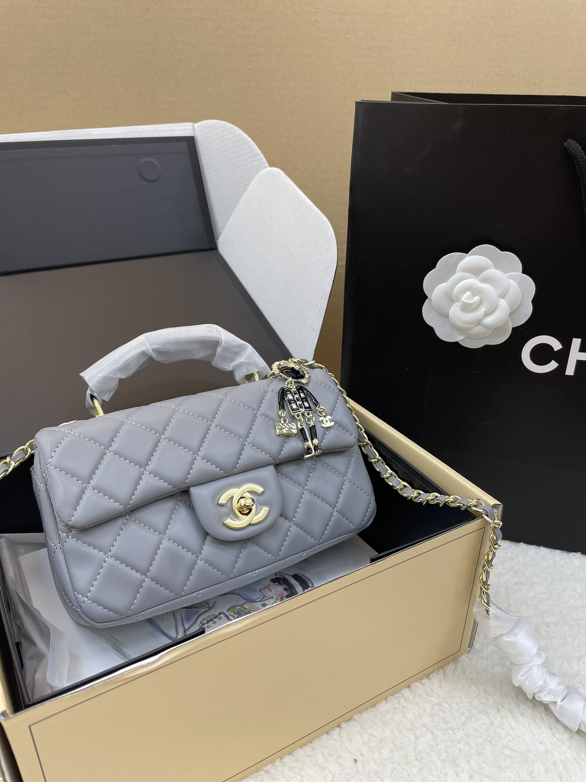 Túi Xách Chanel Classic Super Hình Người Màu Xám Size 20cm Full Box