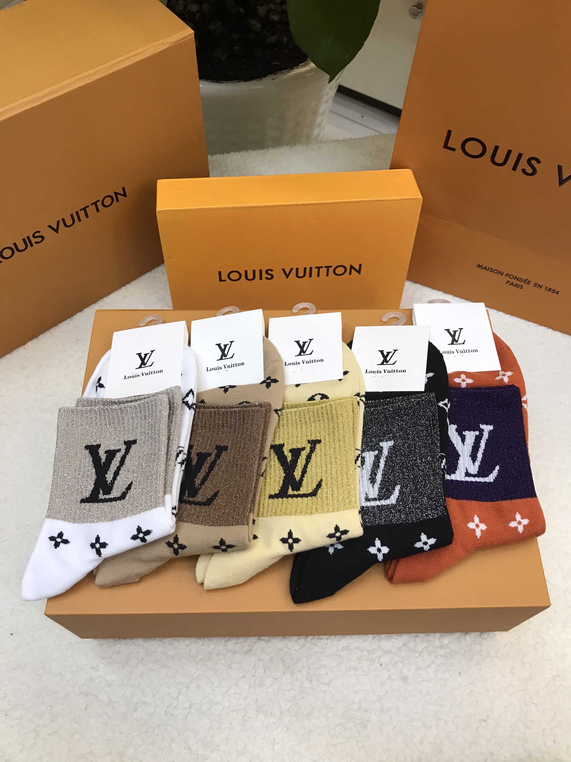 Tổng Về Vớ Louis Vuitton Siêu Cấp