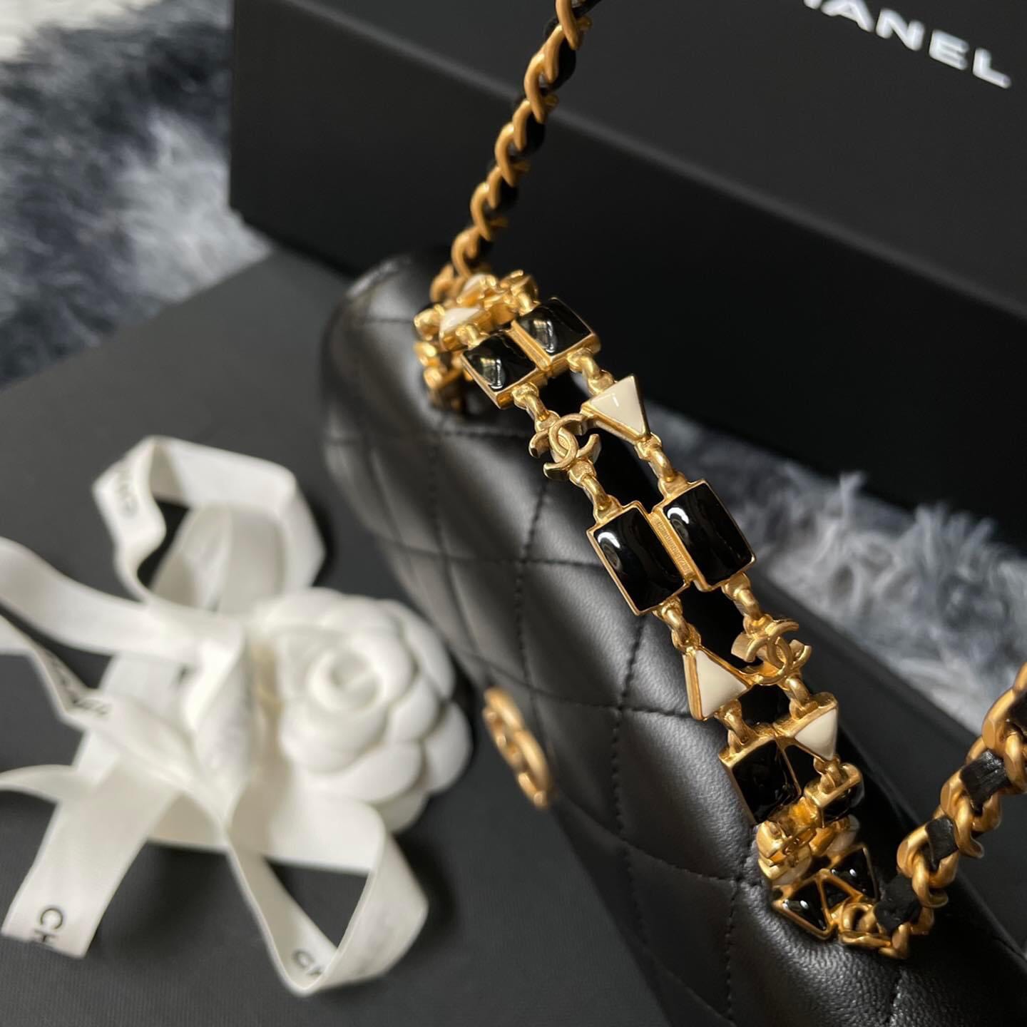 Túi Xách Chanel Woc Siêu Cấp Flap Phone Case Quai Kim Loại Vàng Da Đen Size 10 x 18 x 4,5cm