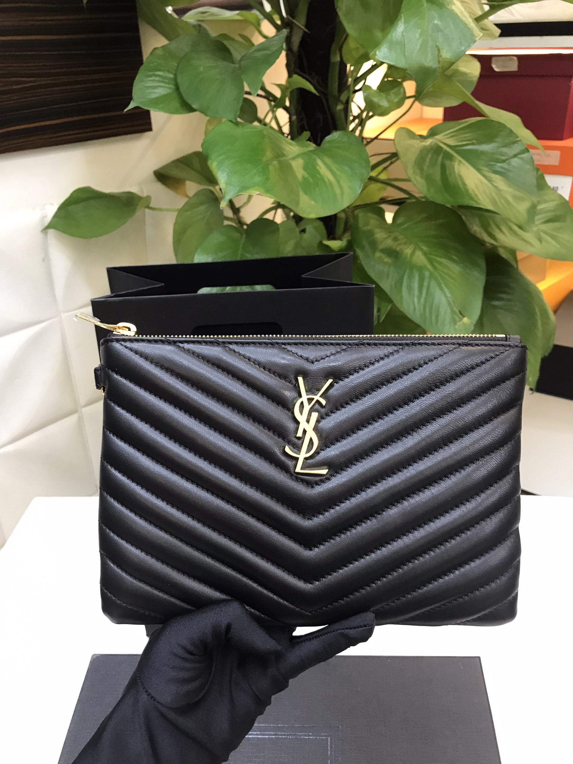 Túi YSL Monogram Matelasse Clutch %&&&%Black%&&&% Siêu Cấp