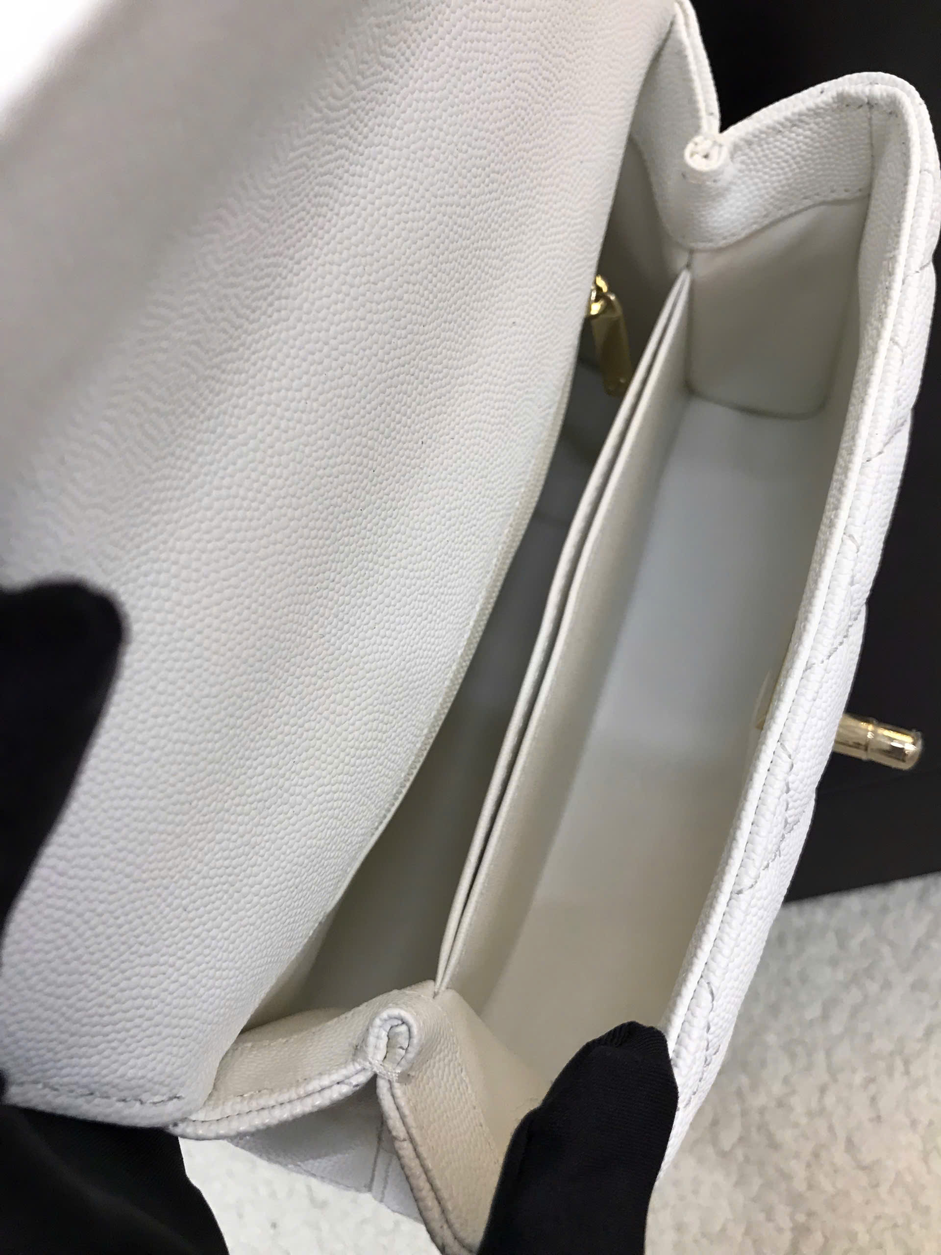Túi Chanel Caviar Quilted Coco 9.5 Flap White Siêu Cấp Màu Trắng Size 22cm