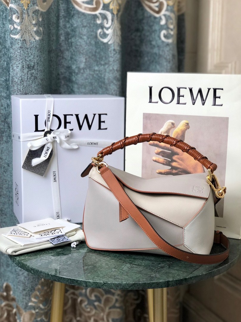 Túi Xách Loewe Puzzle Edge Bag Siêu Cấp Size 24cm