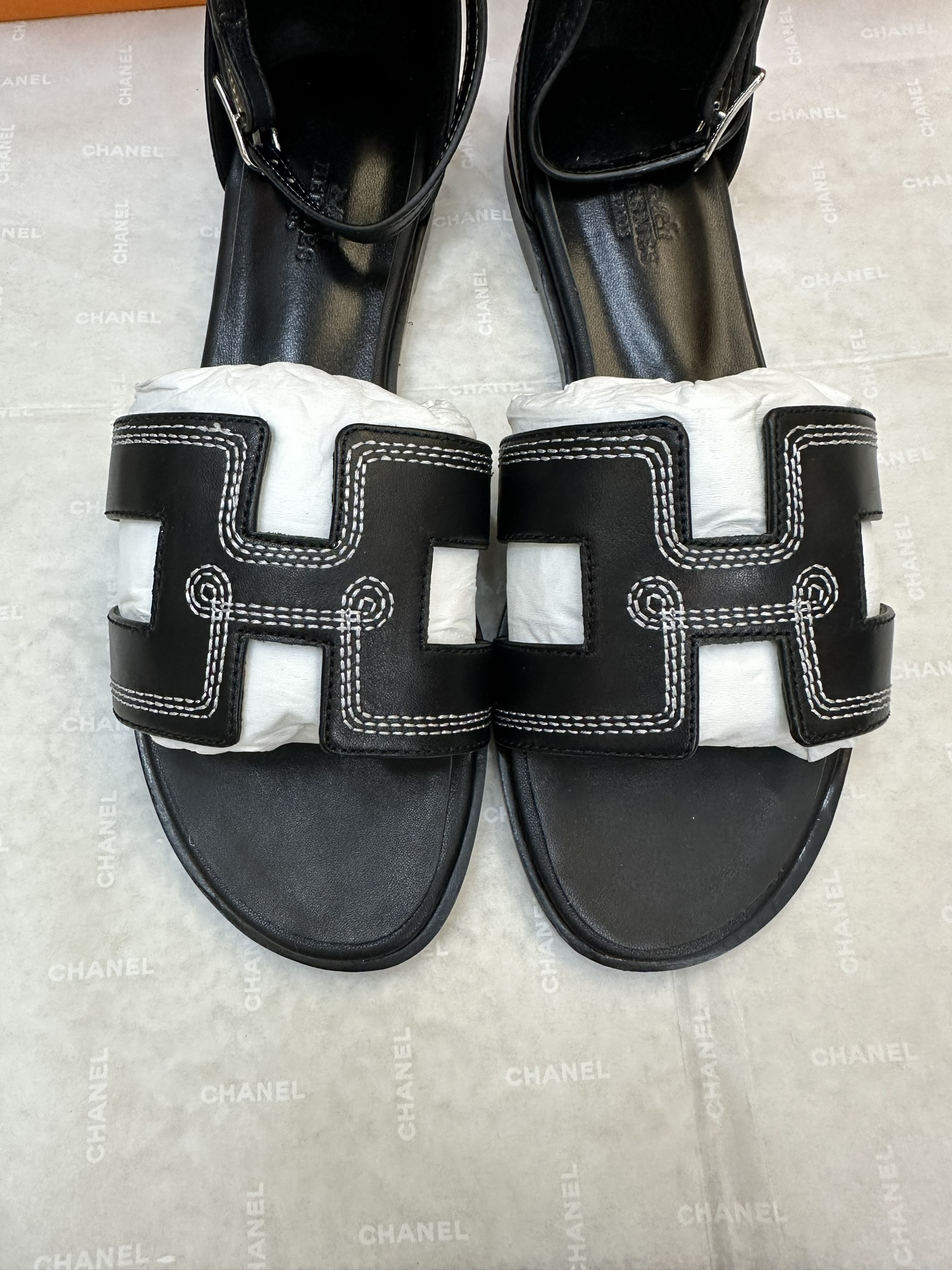 Giày Hermes Santorini Sandal Siêu Cấp Màu Đen Size 35