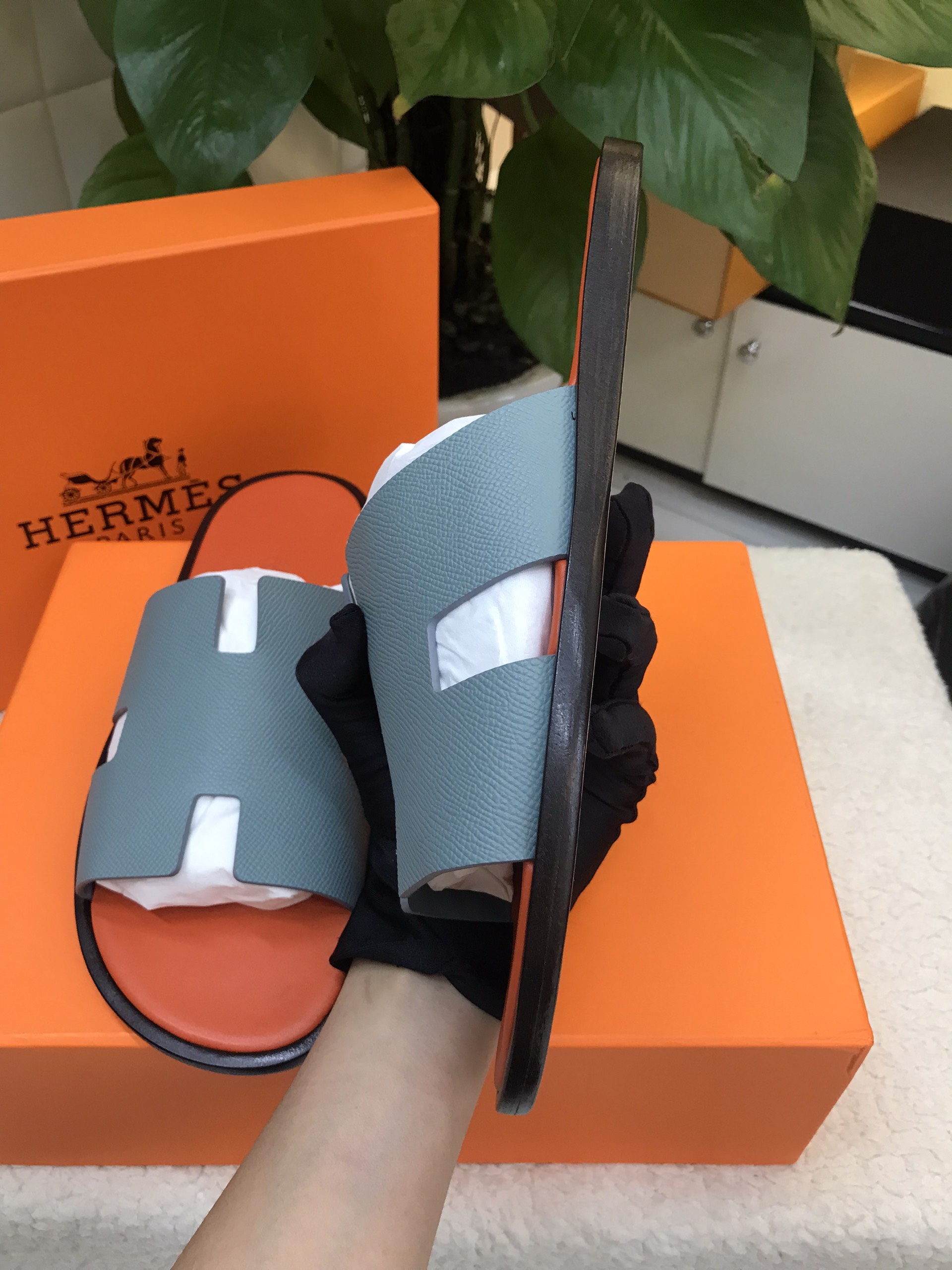 Dép Hermes Izmir Sandal Vip Màu Cam Phối Xanh Size 44