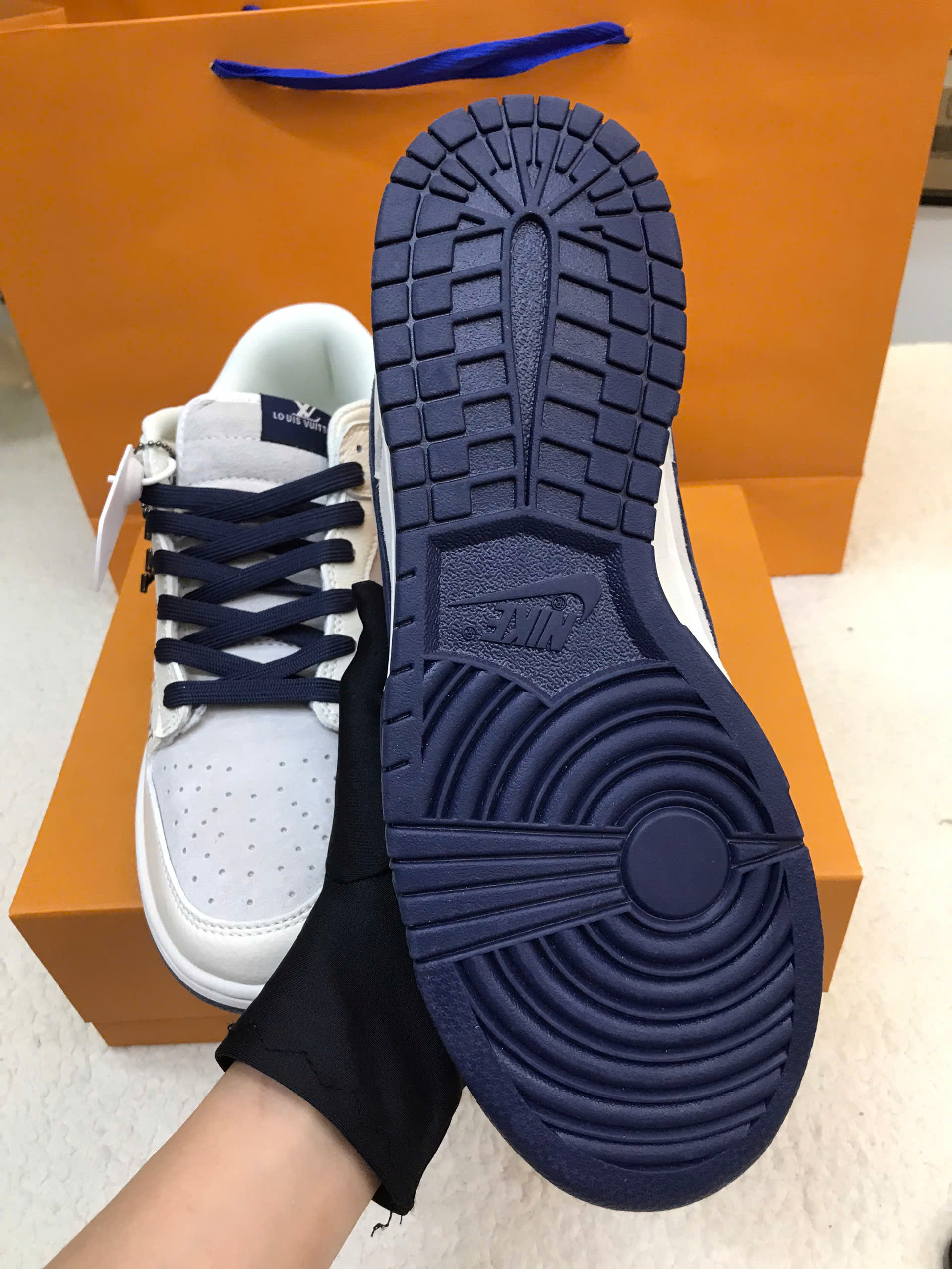 Giày LV × Nike Louis Vuitton x Nike Dunk SB Low Siêu Cấp Màu Đen Size 43