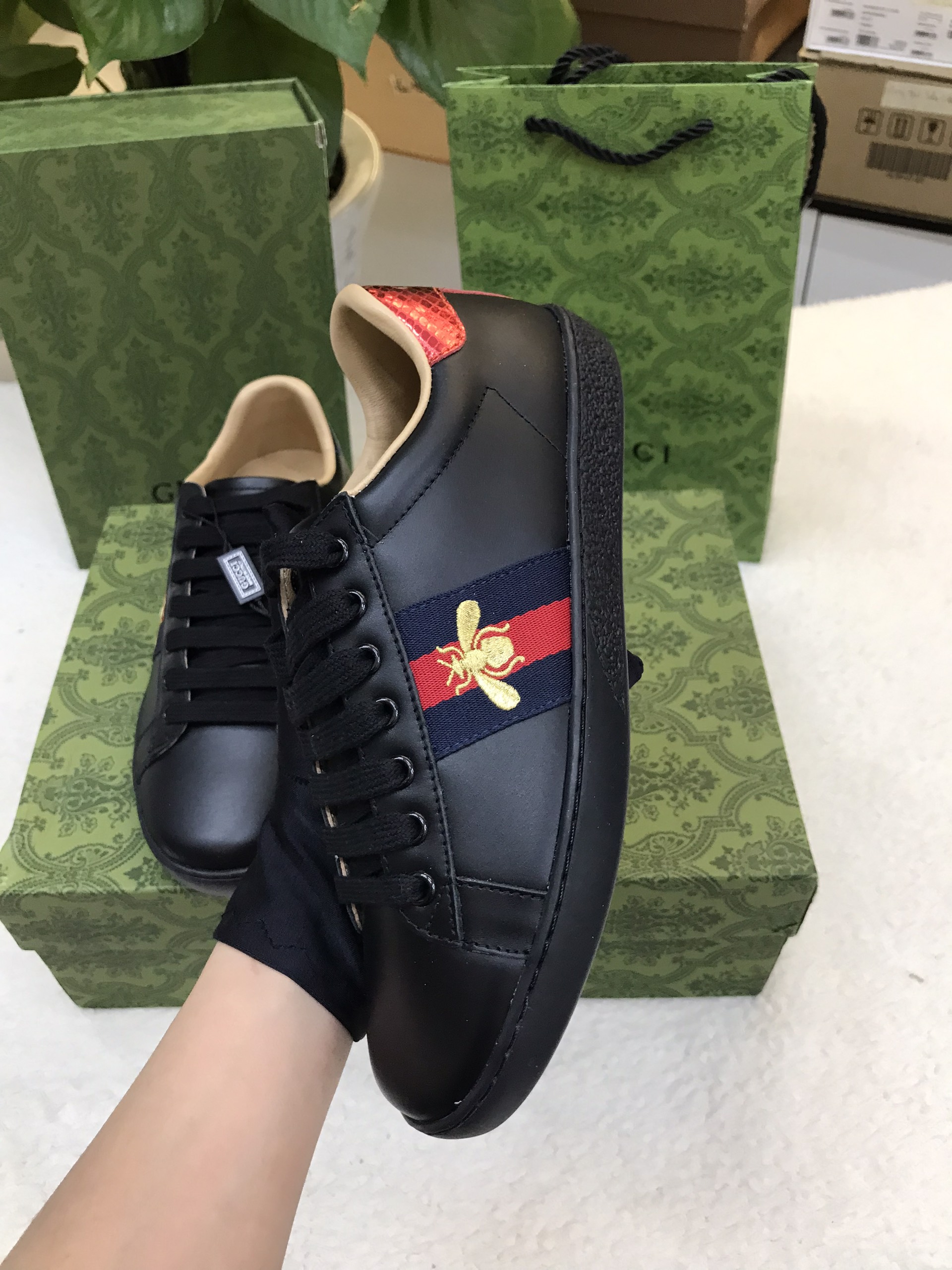 Giày Gucci Women Ace Embroidered Sneaker Siêu Cấp Size 37