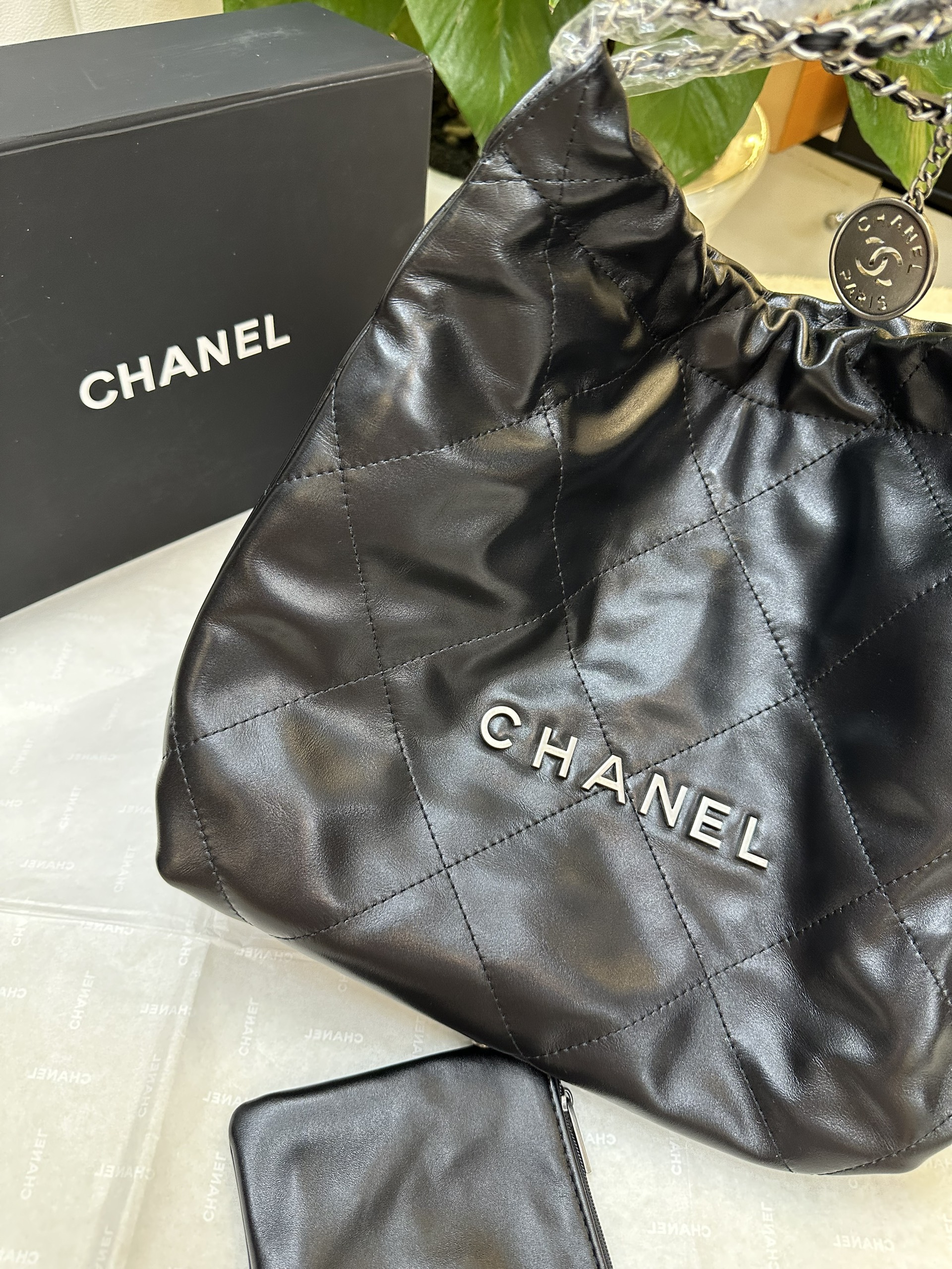 Túi Chanel 22 Hobo Super Màu Đen Size 35