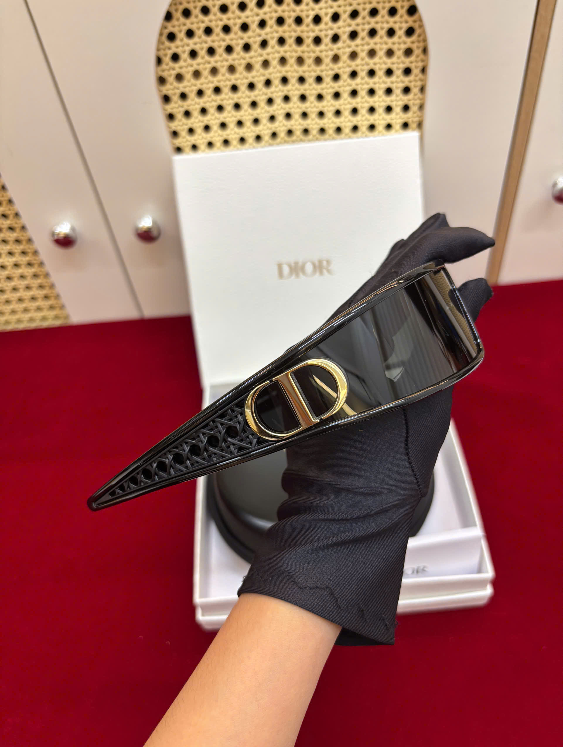 Kính VeryDior M1U Black Mask Sunglasses Siêu Cấp