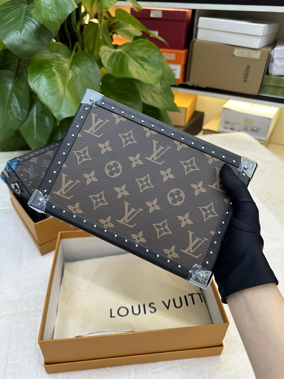 Túi LV Clutch Box Super Hoa Nâu Size 24cm M20252