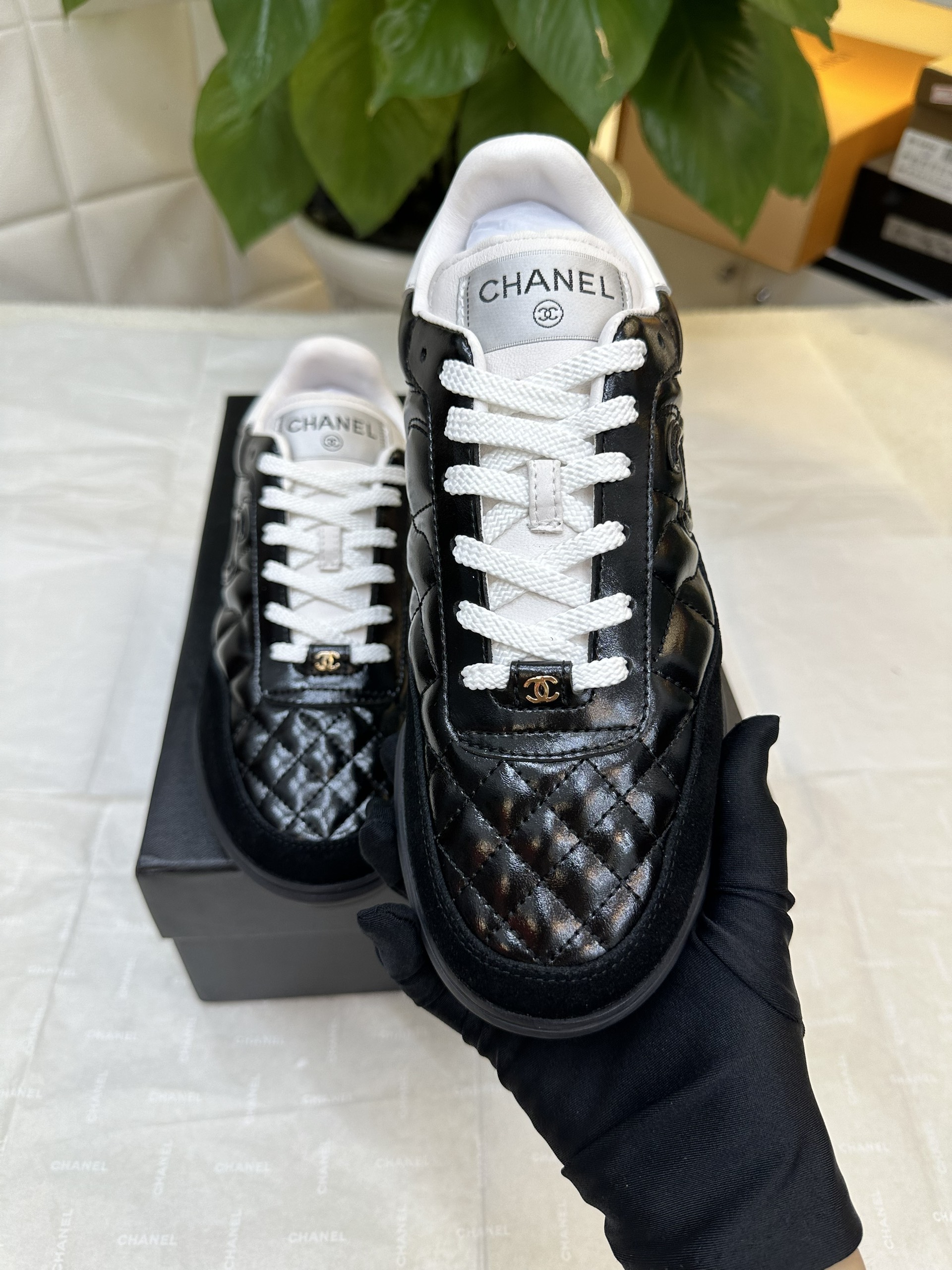 Giày Thể Thao Chanel Sneaker Siêu Cấp Màu Đen Size 37