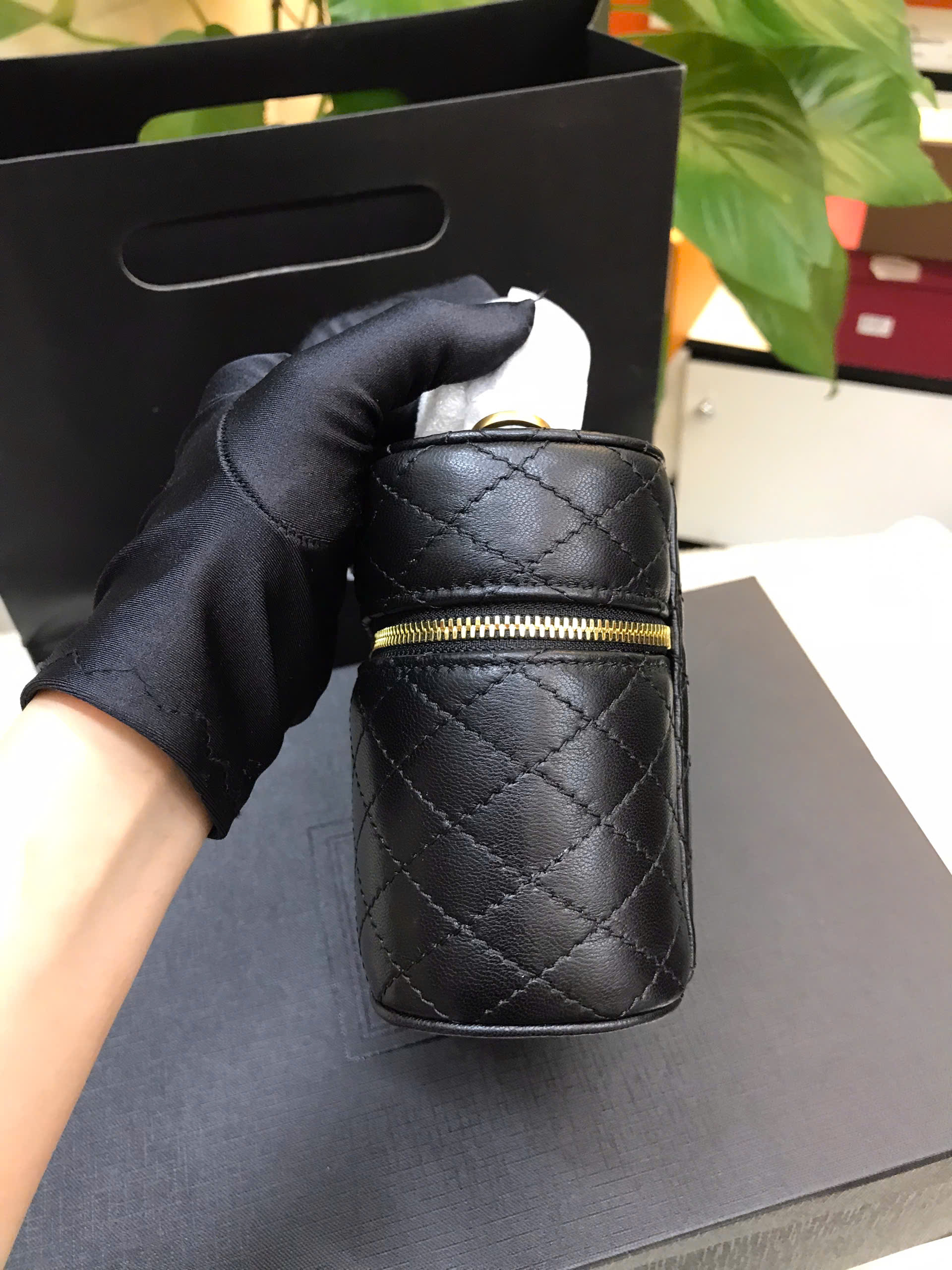 Túi YSL Gaby Vanity Bag In Lambskin Black Siêu Cấp Màu Đen Size 18cm