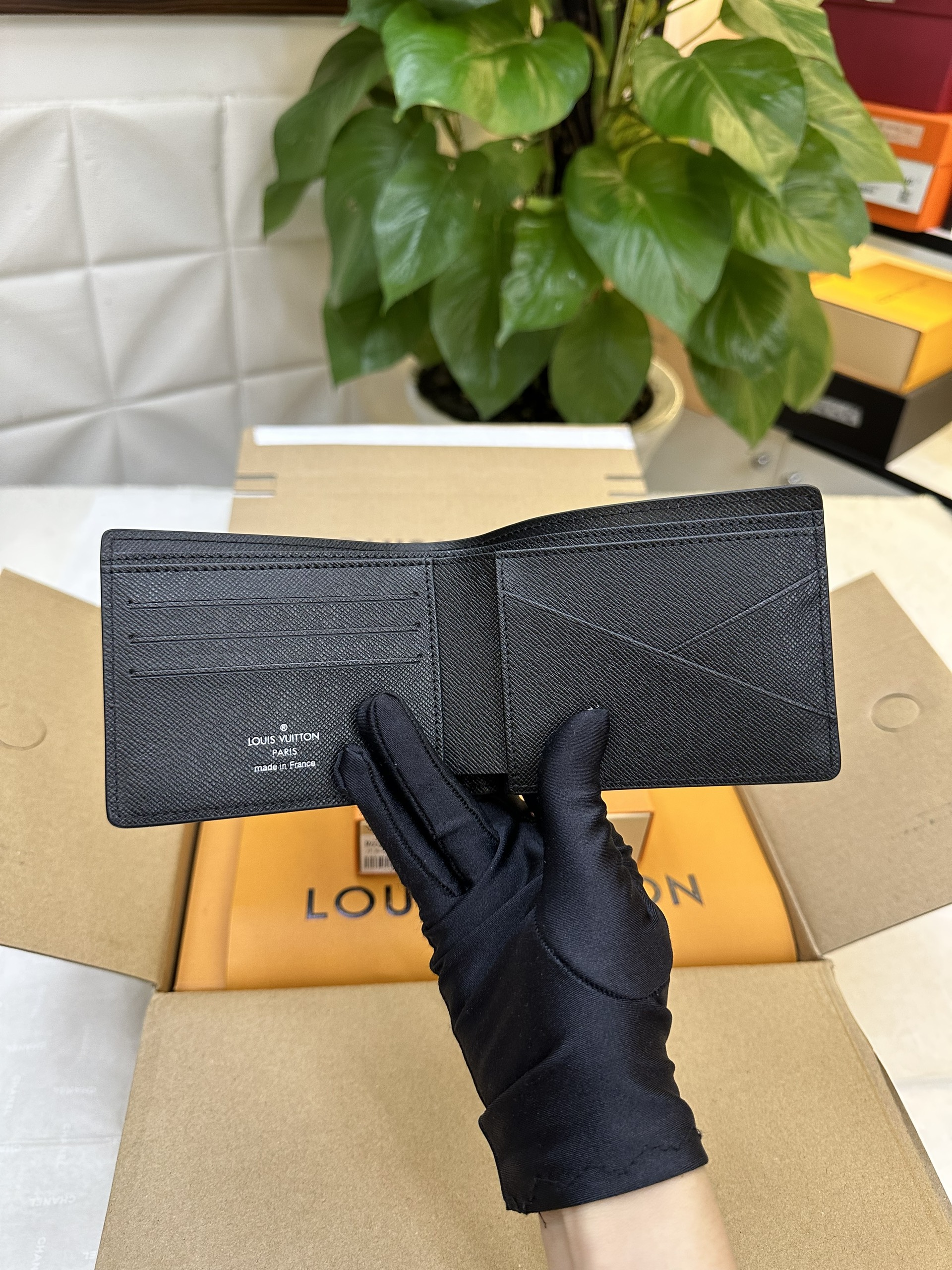 Ví LV Slender Wallet Siêu Cấp Màu Đen Size 11cm M60332