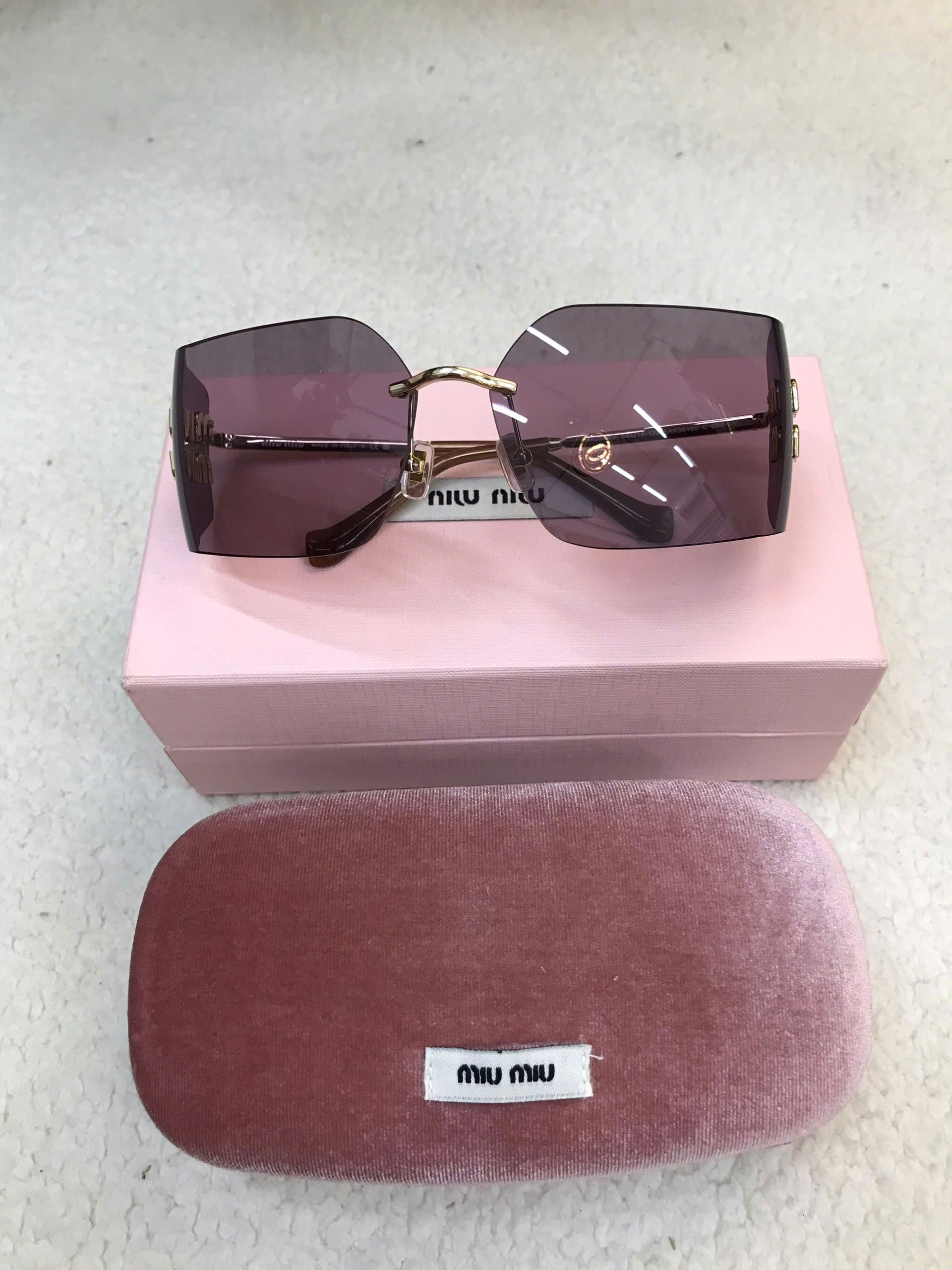 Kính Miu Miu Runway Sunglasses Siêu Cấp