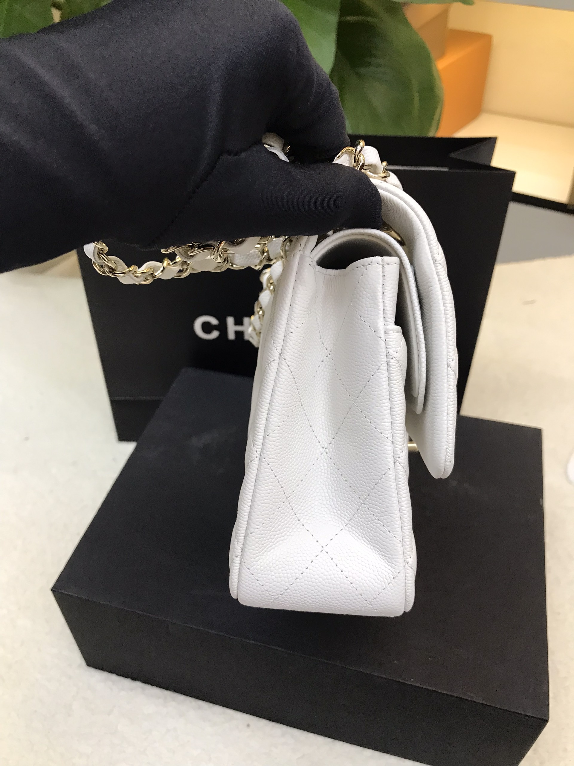 Túi Chanel Classic Vip Màu Trắng Size 25cm