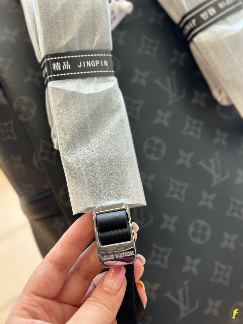 Balo Louis Vuitton Da Bò Super Cổ Điển Size 40cm