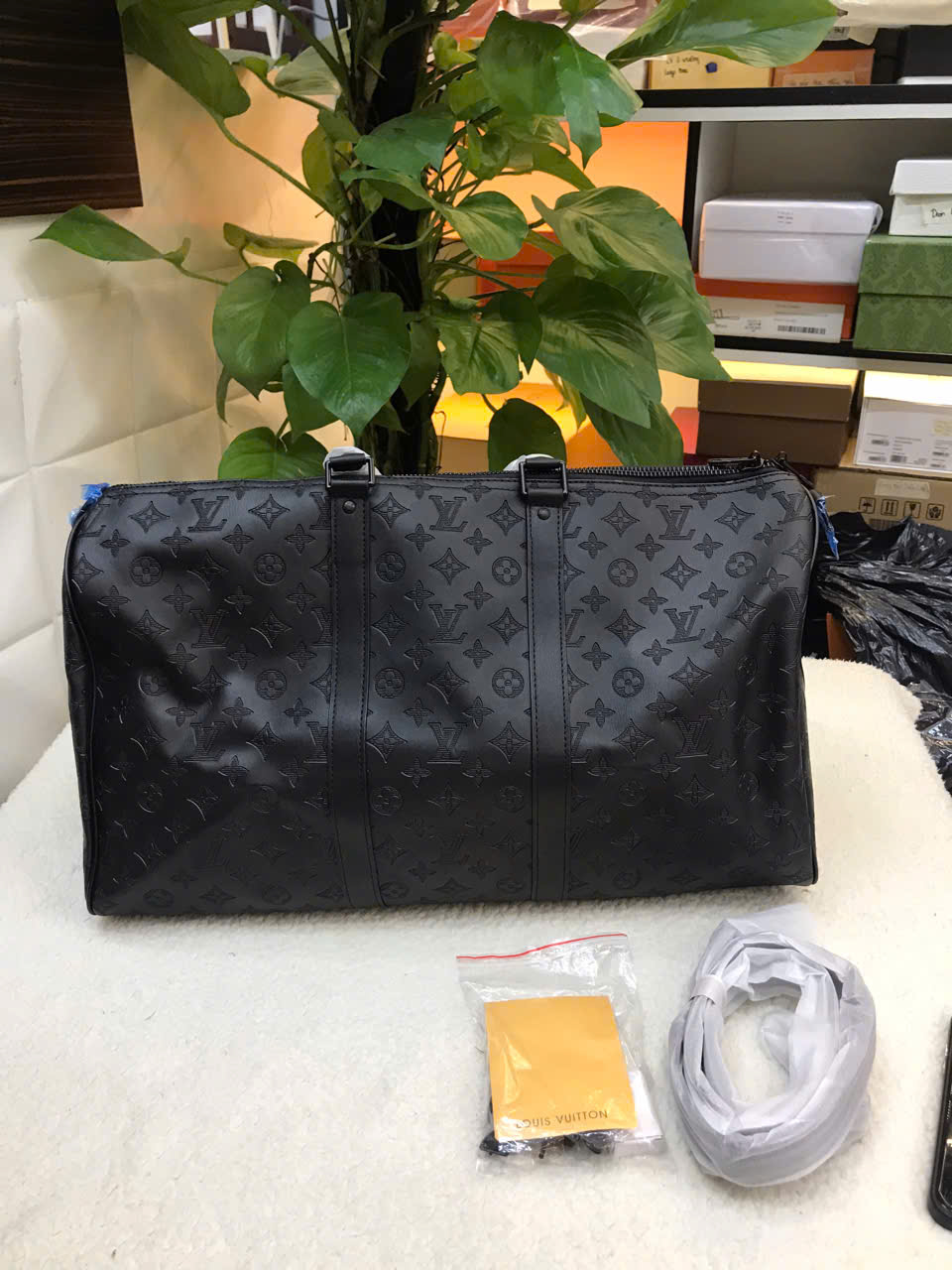 Túi LV Keepall Bandoulière 50 Super Màu Đen Size 50cm M44810