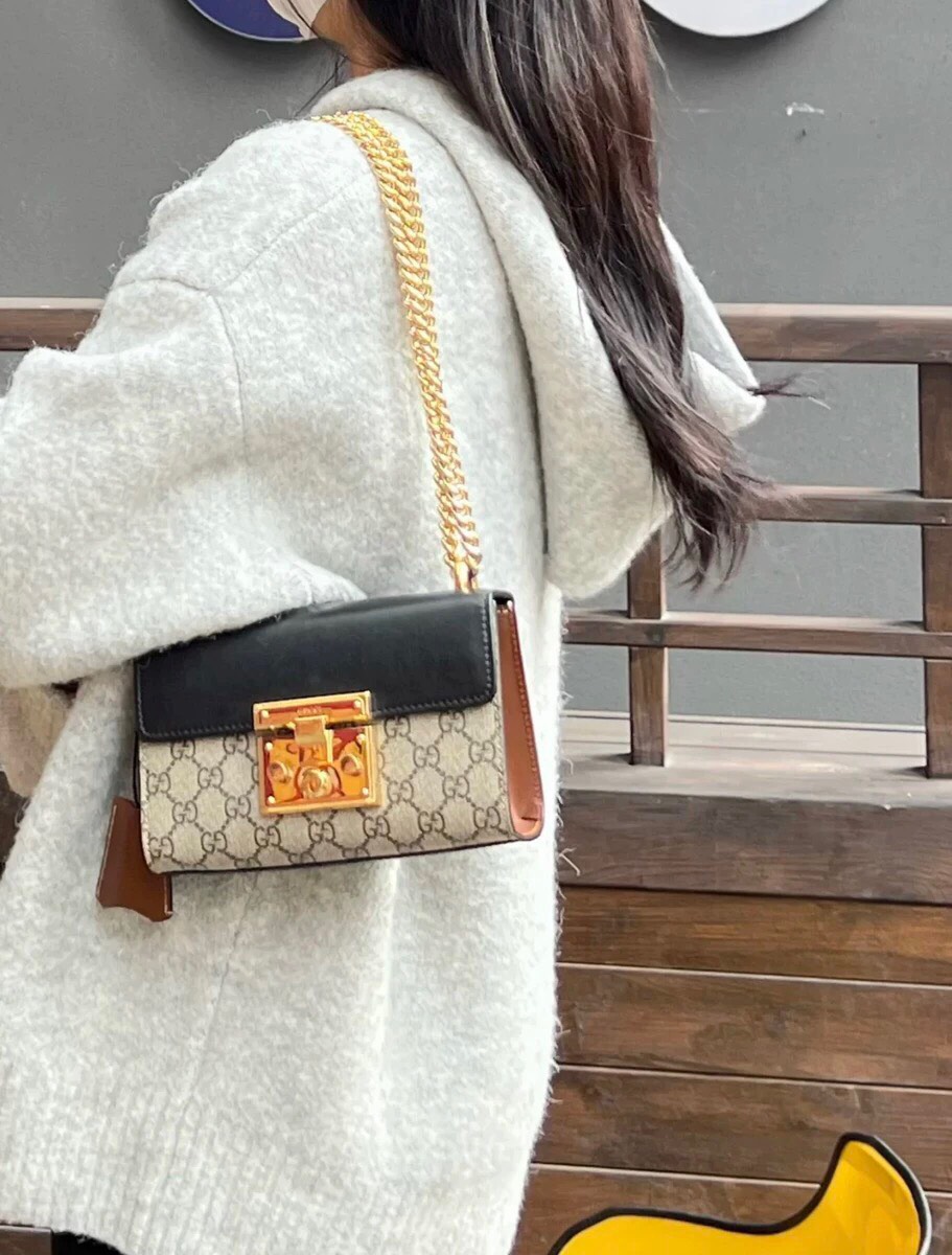 Túi xách Gucci Padlock Super Màu Be Nắp Đen Size 20cm
