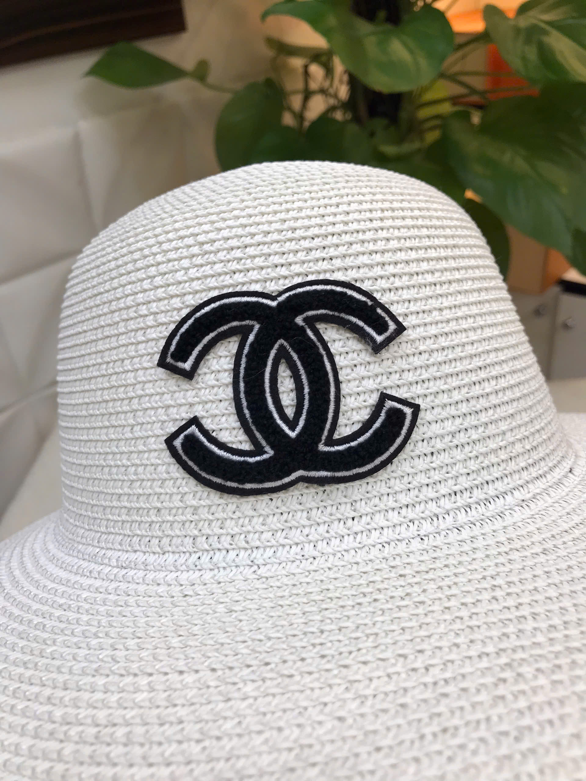 Nón Chanel Women Solo Hat Siêu Cấp Màu Trắng