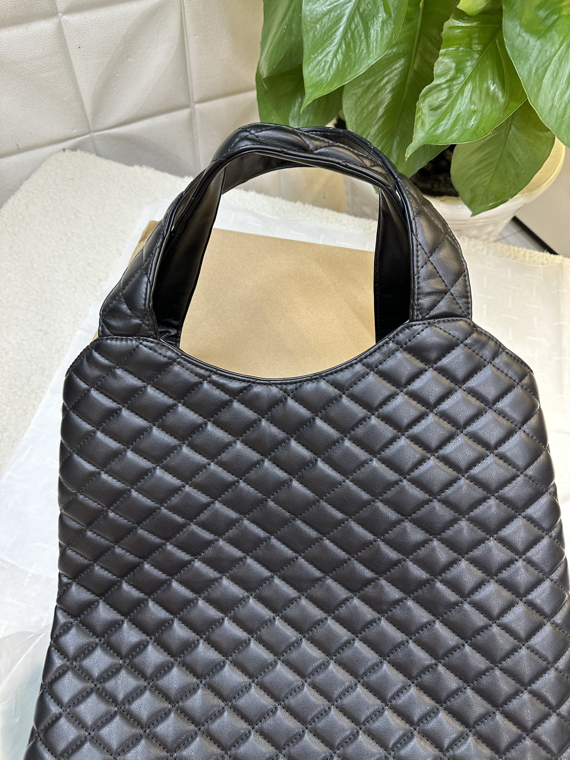 Túi YSL Icare Maxi Shopping Bag In Quilted Lambskin Super Size 34cm