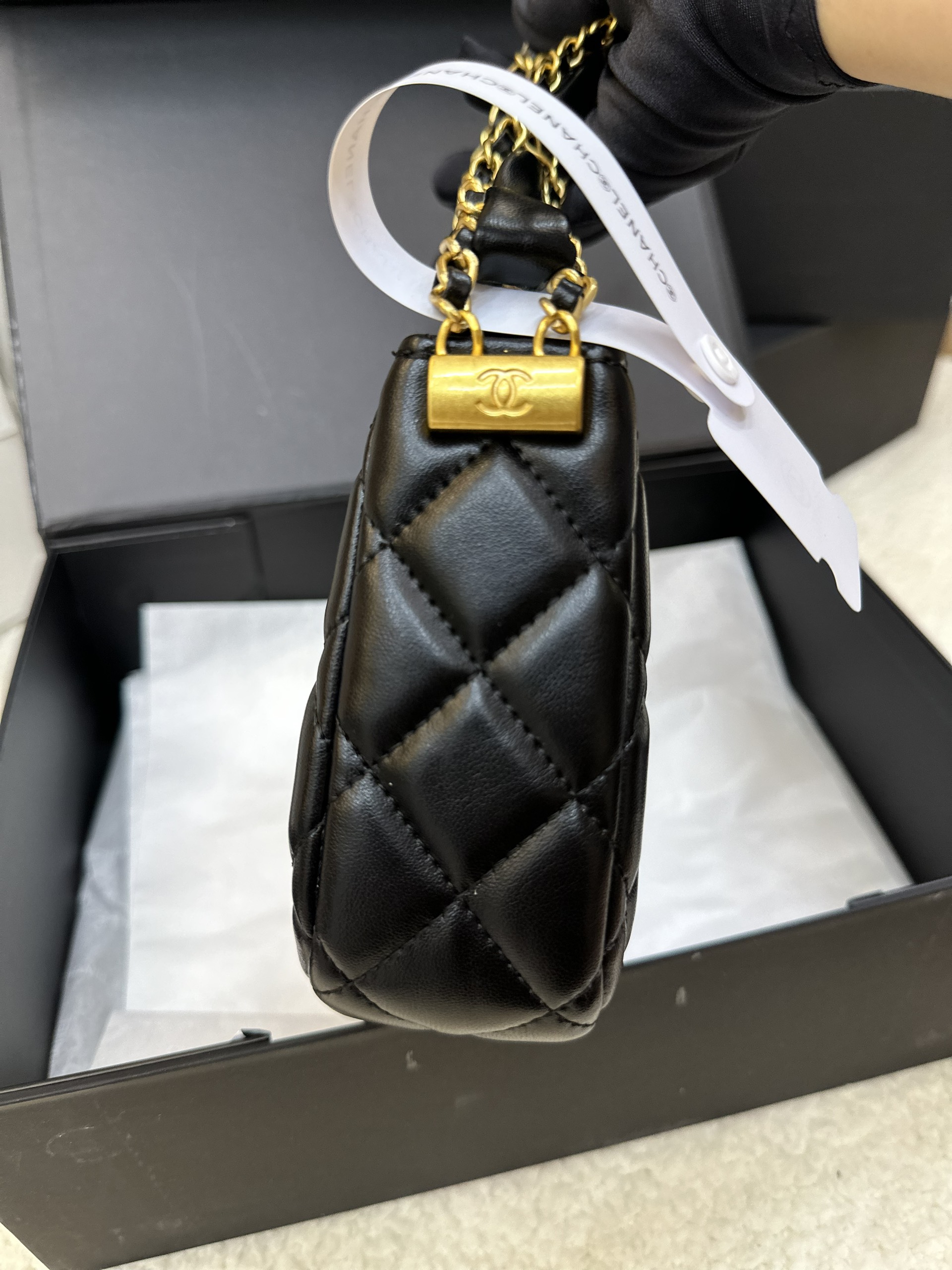 Túi Chanel 23k Màu Đen Size 26cm AS1160