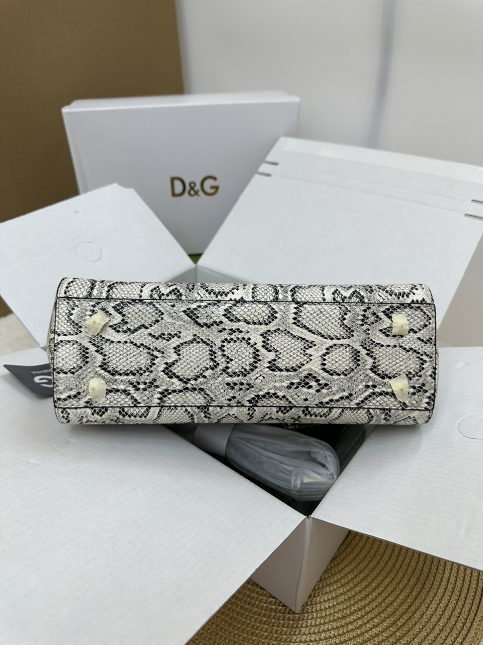 Túi Xách D&G Da Trăn Trắng Super Size 25cm Full Box