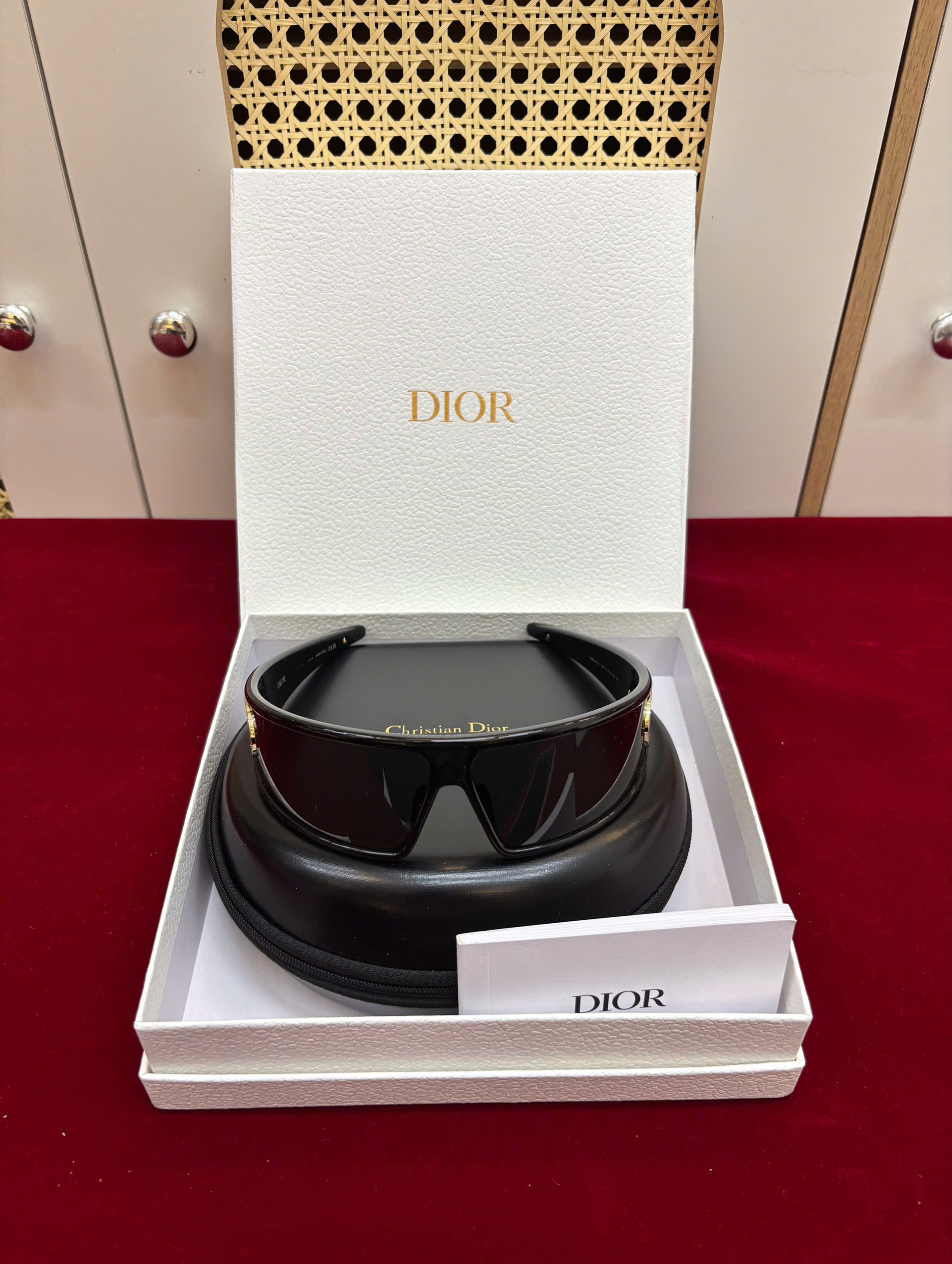 Kính VeryDior M1U Black Mask Sunglasses Siêu Cấp